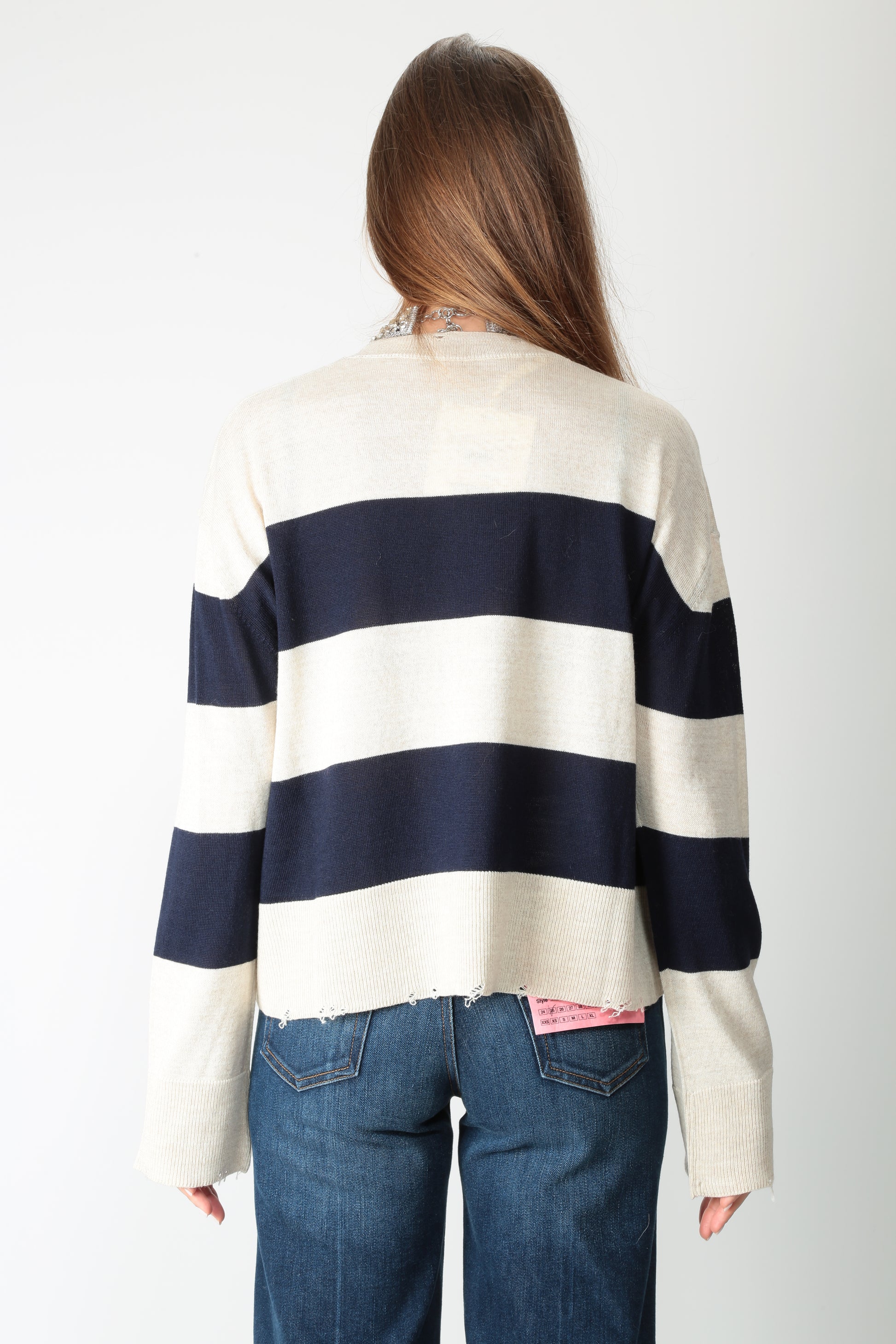 https://admin.shopify.com/store/gulieshop/products/15633572331869#:~:text=https%3A//www.gulieshop.it%20%E2%80%BA%20products%20%E2%80%BA%20jei%2Do%2Dmaglia%2Dcon%2Drotture%2D4557