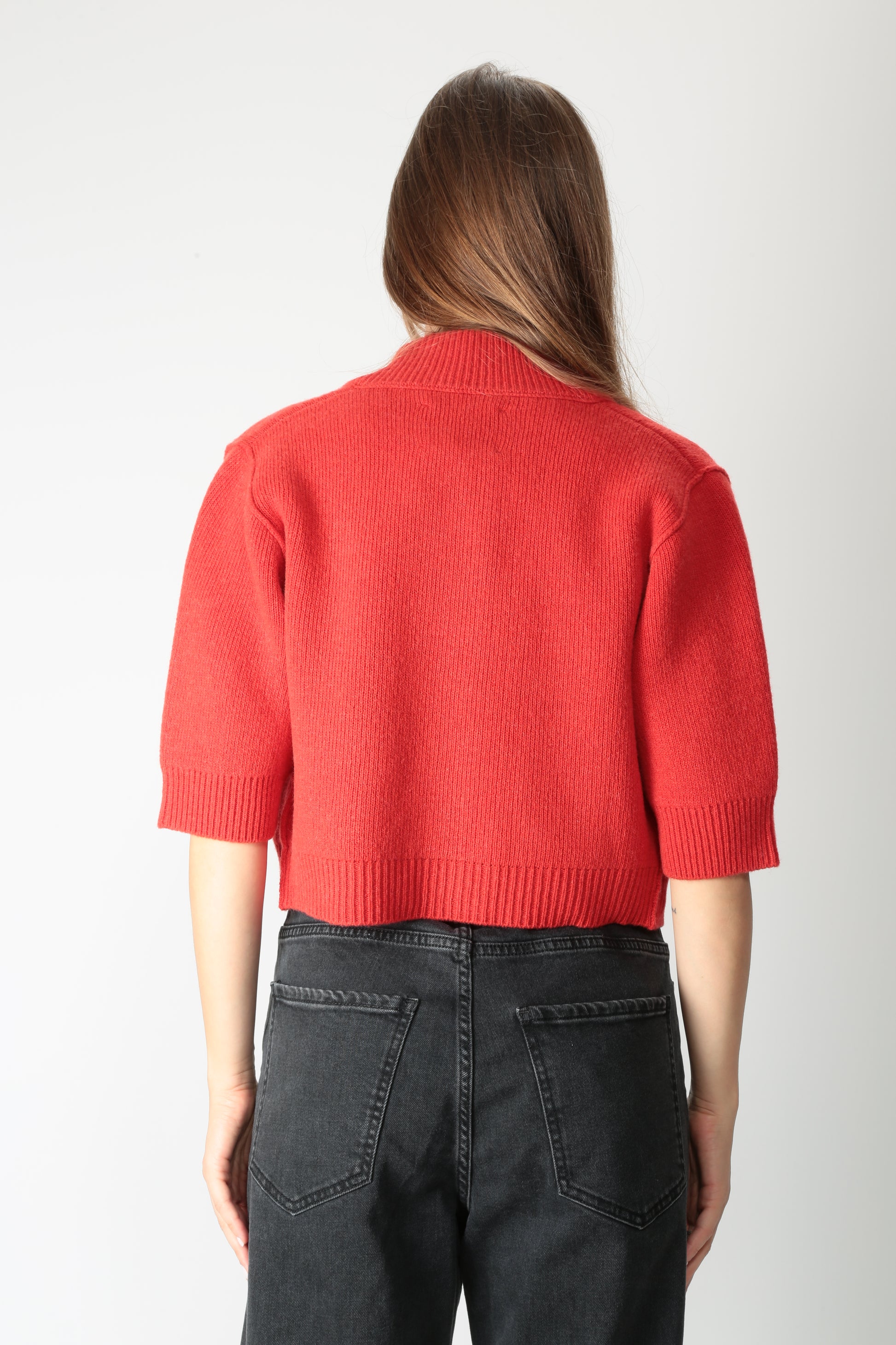 https://admin.shopify.com/store/gulieshop/products/15633572200797#:~:text=https%3A//www.gulieshop.it%20%E2%80%BA%20products%20%E2%80%BA%20jei%2Do%2Dcardigan%2Dcropped%2D4527