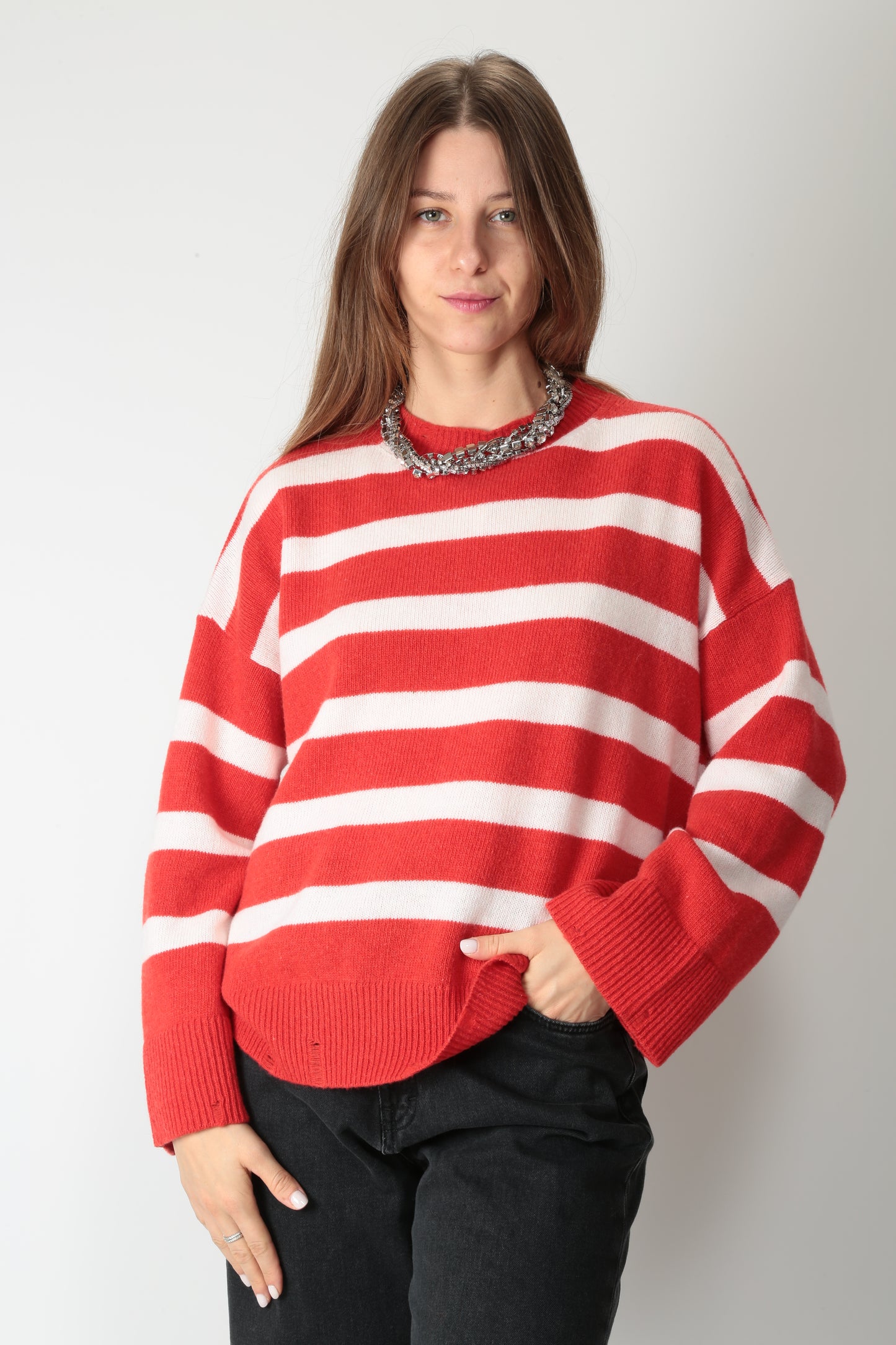 https://admin.shopify.com/store/gulieshop/products/15633571905885#:~:text=https%3A//www.gulieshop.it%20%E2%80%BA%20products%20%E2%80%BA%20jei%2Do%2Dmaglia%2Dcon%2Drotture%2D4544
