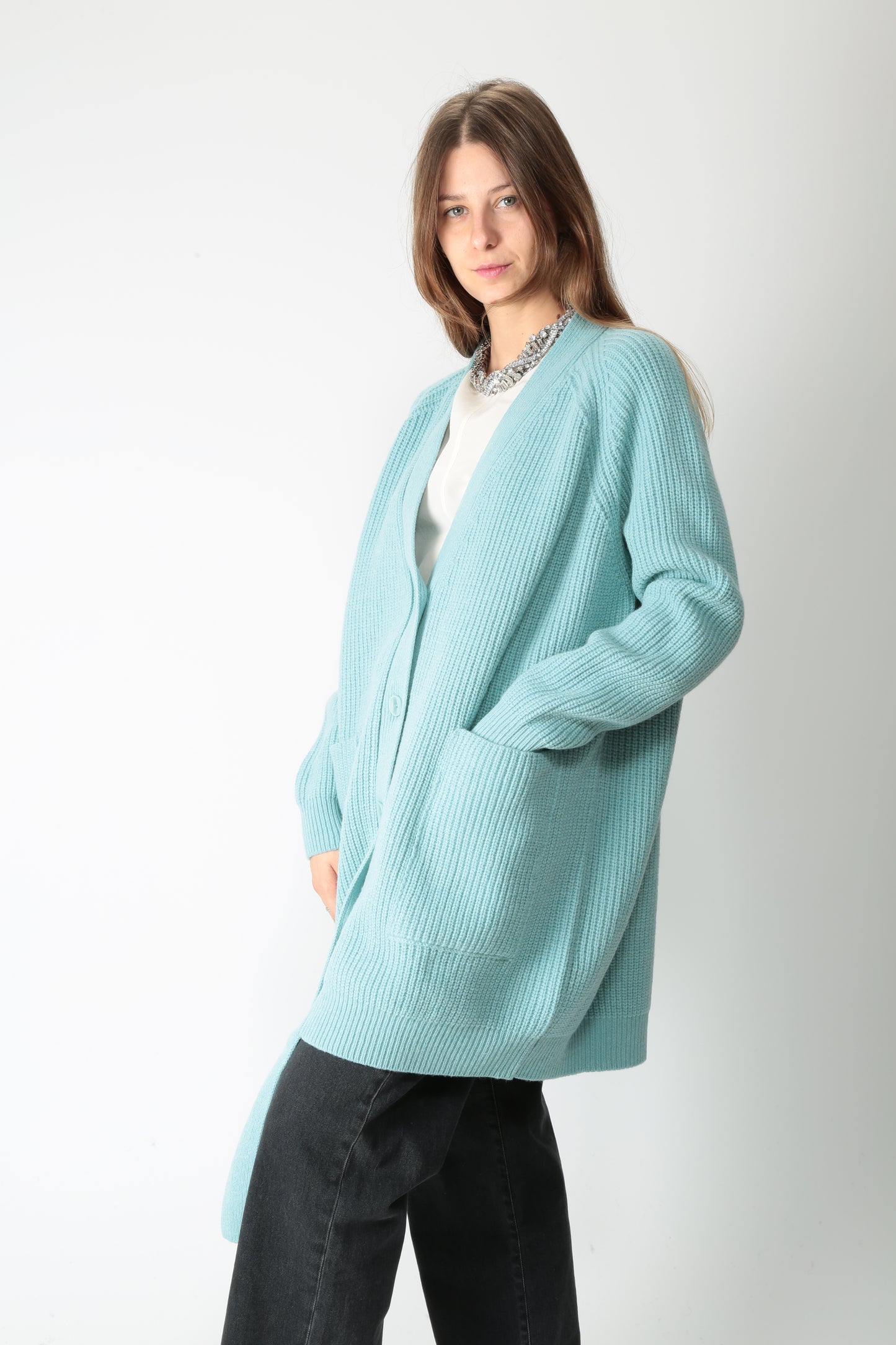 https://admin.shopify.com/store/gulieshop/products/15633572626781#:~:text=https%3A//www.gulieshop.it%20%E2%80%BA%20products%20%E2%80%BA%20jei%2Do%2Dcardigan%2Din%2Dmisto%2Dlana%2Doversize%2D4529