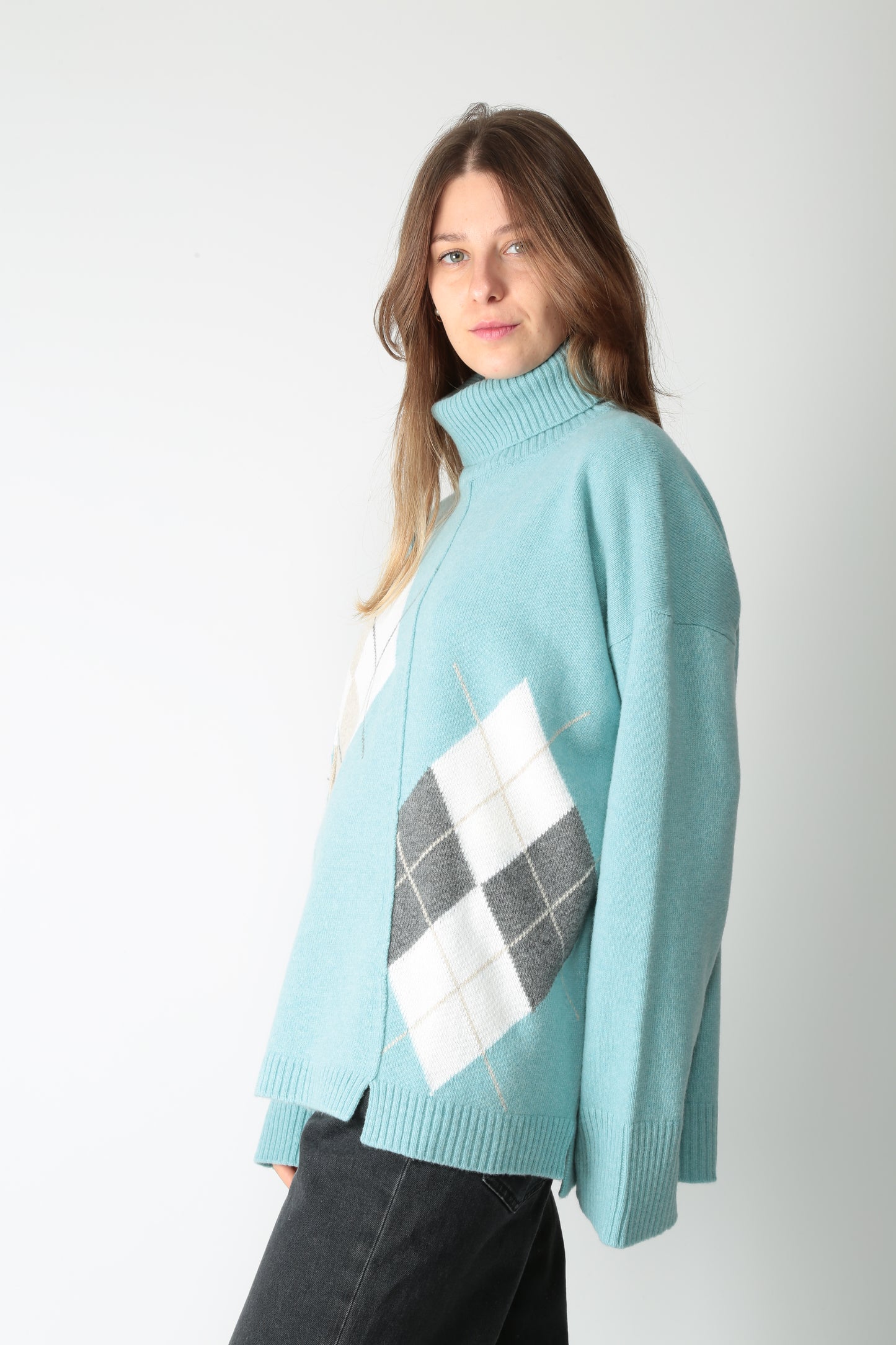 https://admin.shopify.com/store/gulieshop/products/15633571873117#:~:text=https%3A//www.gulieshop.it%20%E2%80%BA%20products%20%E2%80%BA%20jei%2Do%2Dmaglia%2Dmotivo%2Drombi%2D4542
