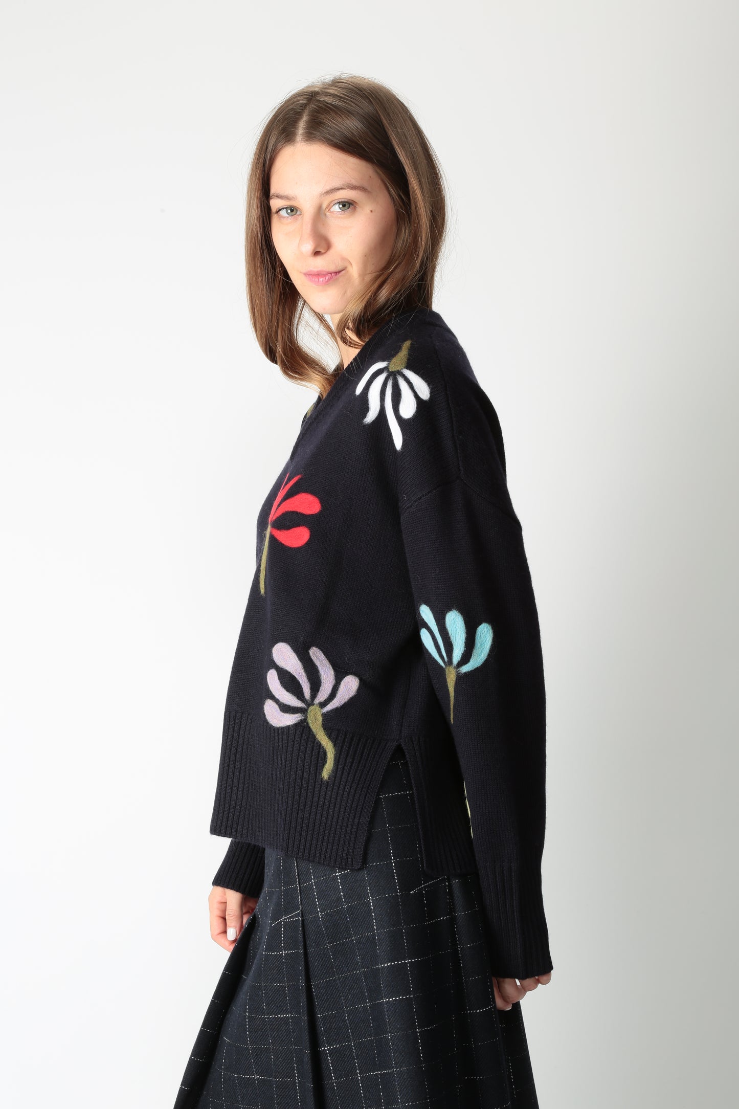 https://admin.shopify.com/store/gulieshop/products/15645210476893#:~:text=https%3A//www.gulieshop.it%20%E2%80%BA%20products%20%E2%80%BA%20beatrice%2Dmaglia%2Dcon%2Dricamo%2D25fa8706allflo