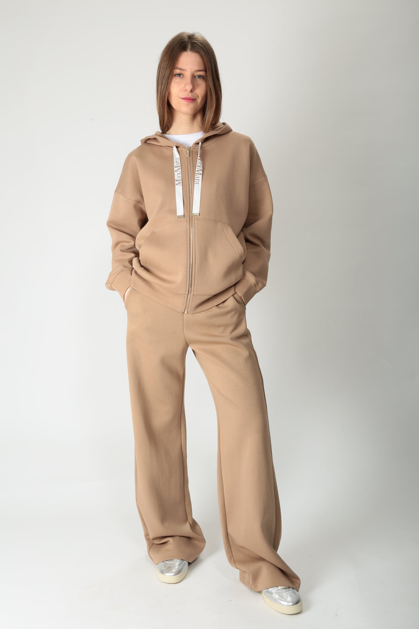 https://admin.shopify.com/store/gulieshop/products/15036213068125#:~:text=https%3A//www.gulieshop.it%20%E2%80%BA%20products%20%E2%80%BA%20s%2Dmaxmara%2Dfelpa%2Dcon%2Dzip%2De%2Dcappuccio%2Djour