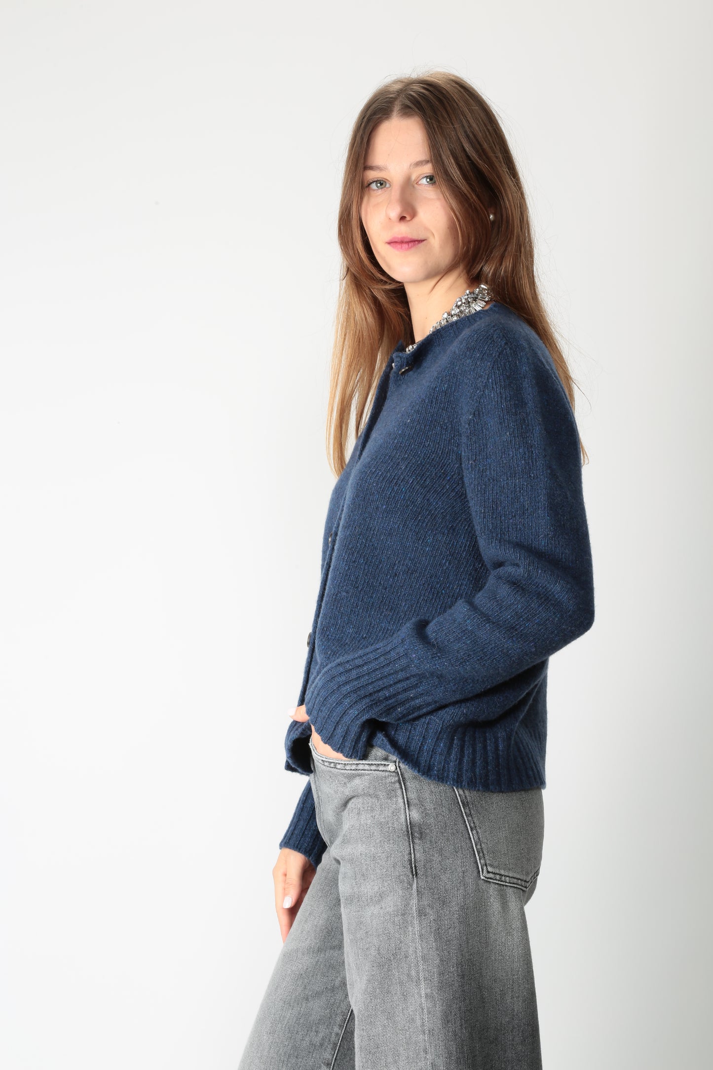 https://admin.shopify.com/store/gulieshop/products/15663934407005#:~:text=https%3A//www.gulieshop.it%20%E2%80%BA%20products%20%E2%80%BA%20maida%2Dmila%2Dcardigan%2Din%2Dcachemire%2D255m7130