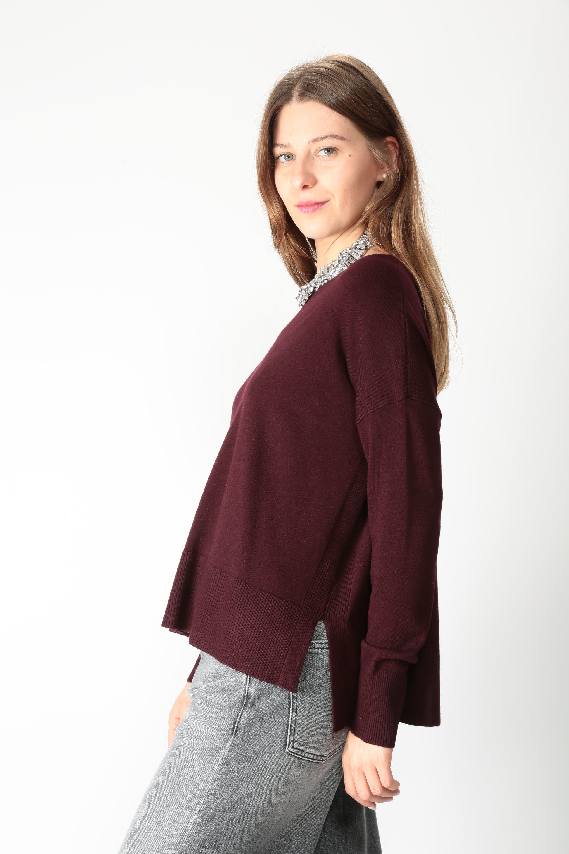 https://admin.shopify.com/store/gulieshop/products/15663934603613#:~:text=https%3A//www.gulieshop.it%20%E2%80%BA%20products%20%E2%80%BA%20maida%2Dmila%2Dmaglia%2Din%2Dmisto%2Dviscosa%2D255m1071%2D1
