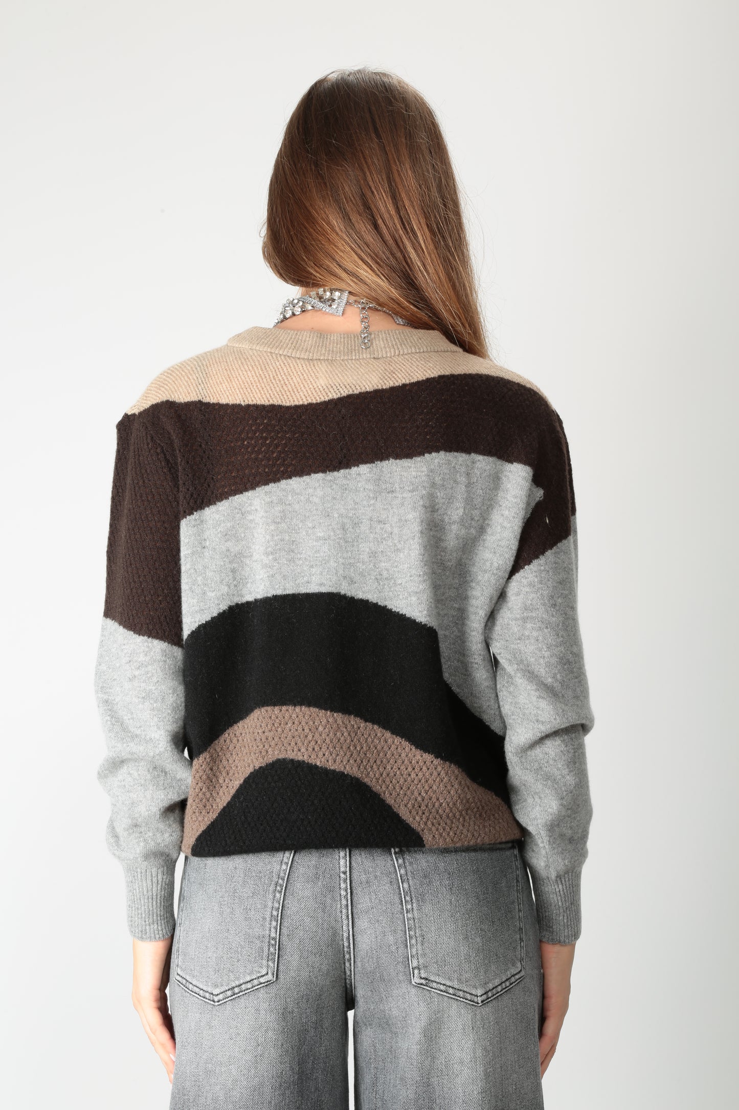 https://admin.shopify.com/store/gulieshop/products/15663942336861#:~:text=https%3A//www.gulieshop.it%20%E2%80%BA%20products%20%E2%80%BA%20solotre%2Dmaglia%2Din%2Dlana%2De%2Dcachemire%2Dm3f0022