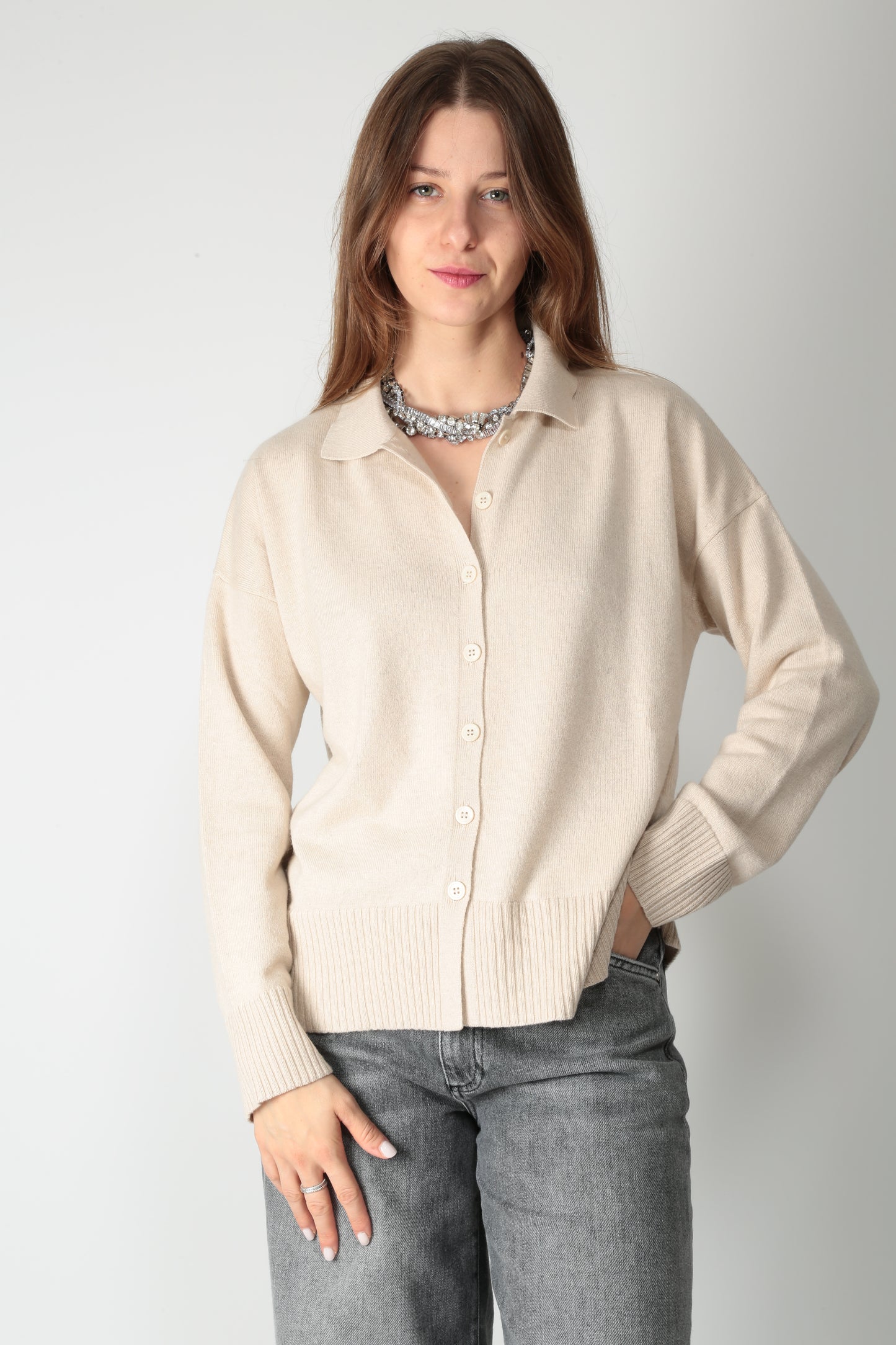 https://admin.shopify.com/store/gulieshop/products/15661853147485#:~:text=https%3A//www.gulieshop.it%20%E2%80%BA%20products%20%E2%80%BA%20kangra%2Dcardigan%2Din%2Dmisto%2Dlana%2D2581%2D35%2D39326