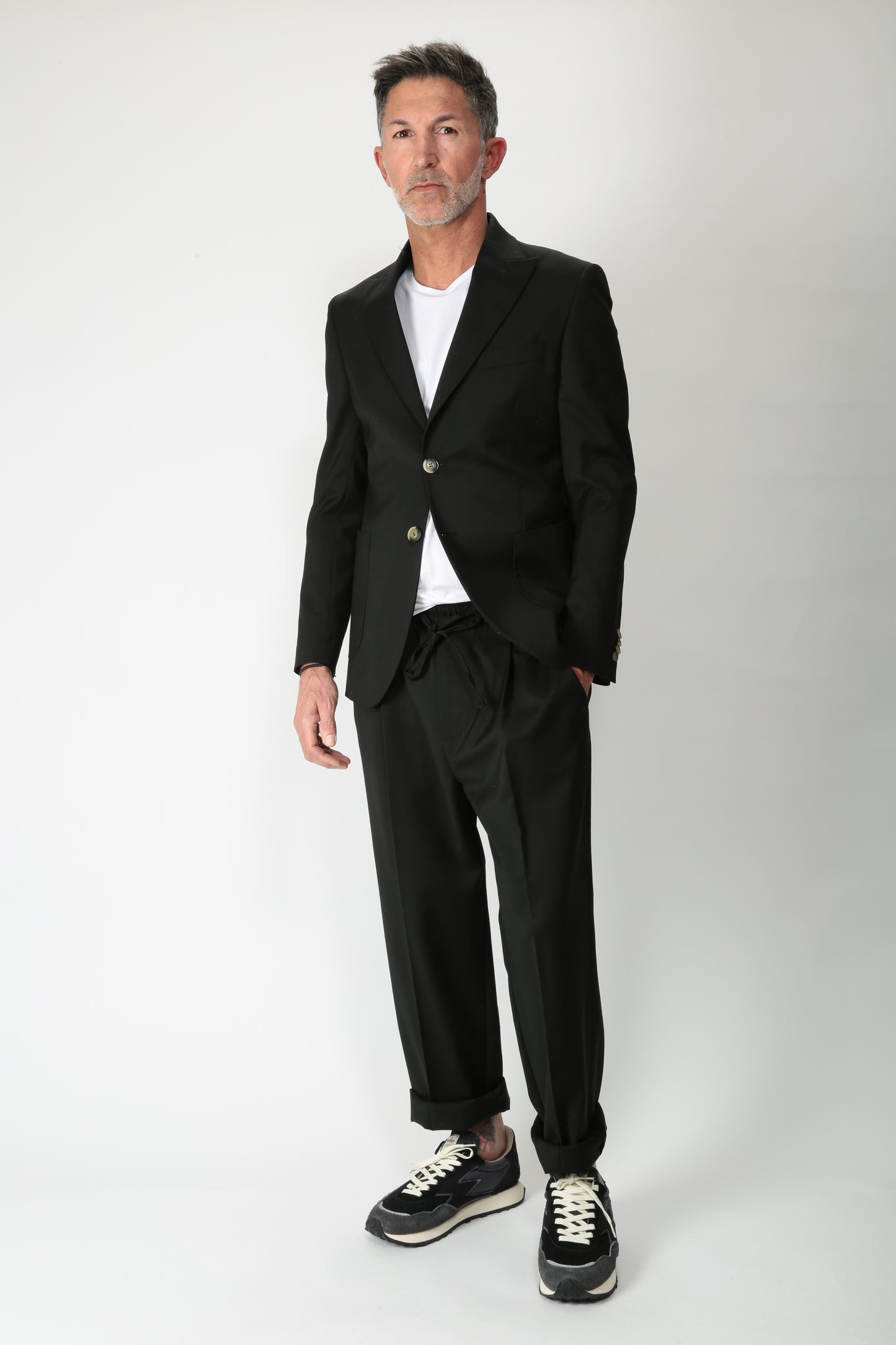 https://admin.shopify.com/store/gulieshop/products/15112695152989#:~:text=https%3A//www.gulieshop.it%20%E2%80%BA%20products%20%E2%80%BA%20amaranto%2Dgiacca%2Dmonopetto%2Din%2Dmisto%2Dlana%2Db6s0023