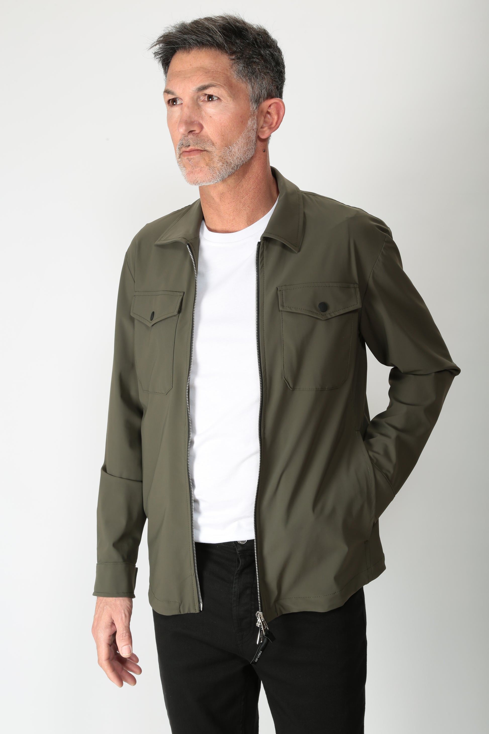 https://admin.shopify.com/store/gulieshop/products/15191486792029#:~:text=https%3A//www.gulieshop.it%20%E2%80%BA%20products%20%E2%80%BA%20pmds%2Dgiacca%2Dovershirt%2Din%2Dtessuto%2Dtecnico%2Drahul