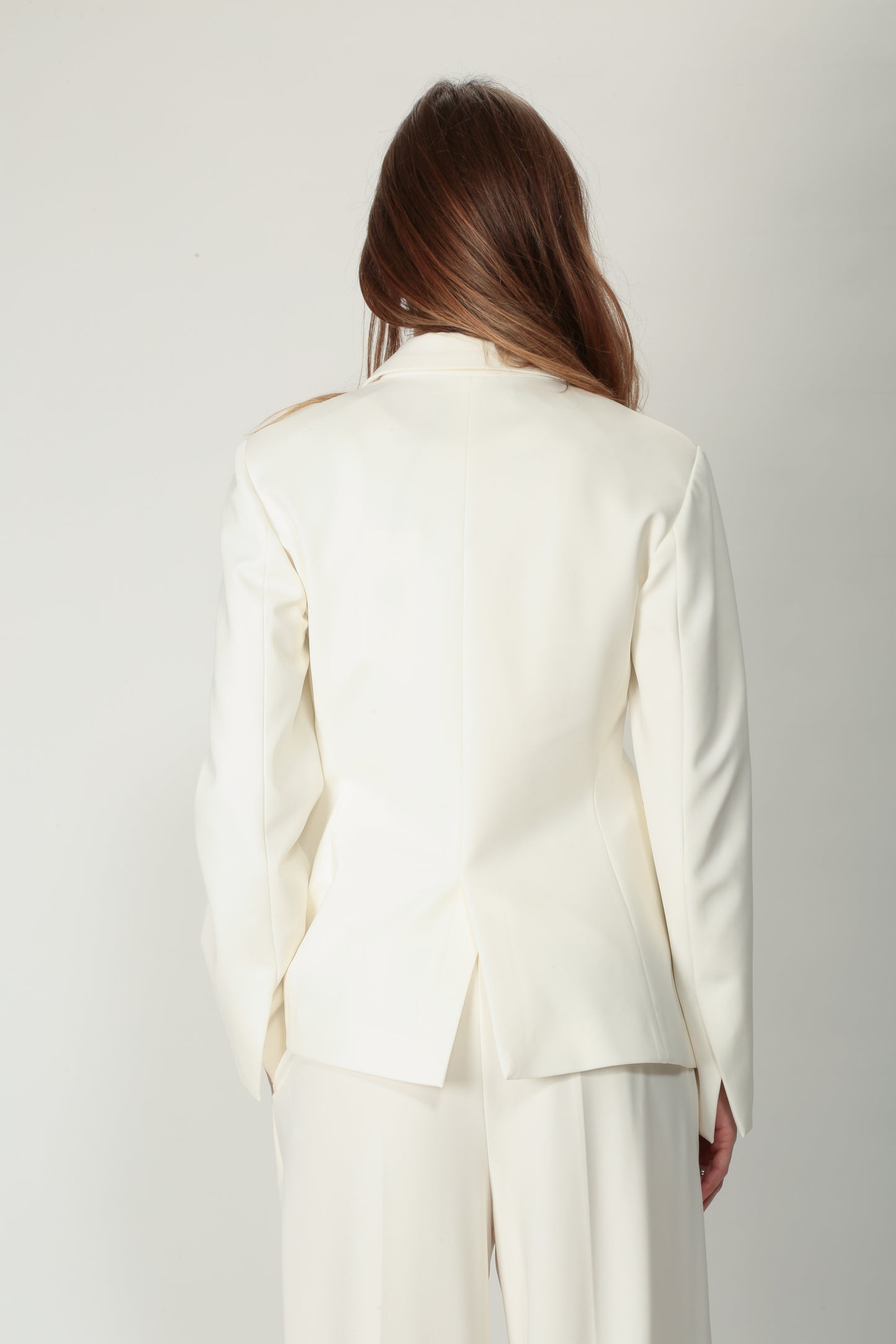 https://admin.shopify.com/store/gulieshop/products/15154416157021#:~:text=https%3A//www.gulieshop.it%20%E2%80%BA%20products%20%E2%80%BA%20l%2Dconti%2Dgiacca%2Df4sm35