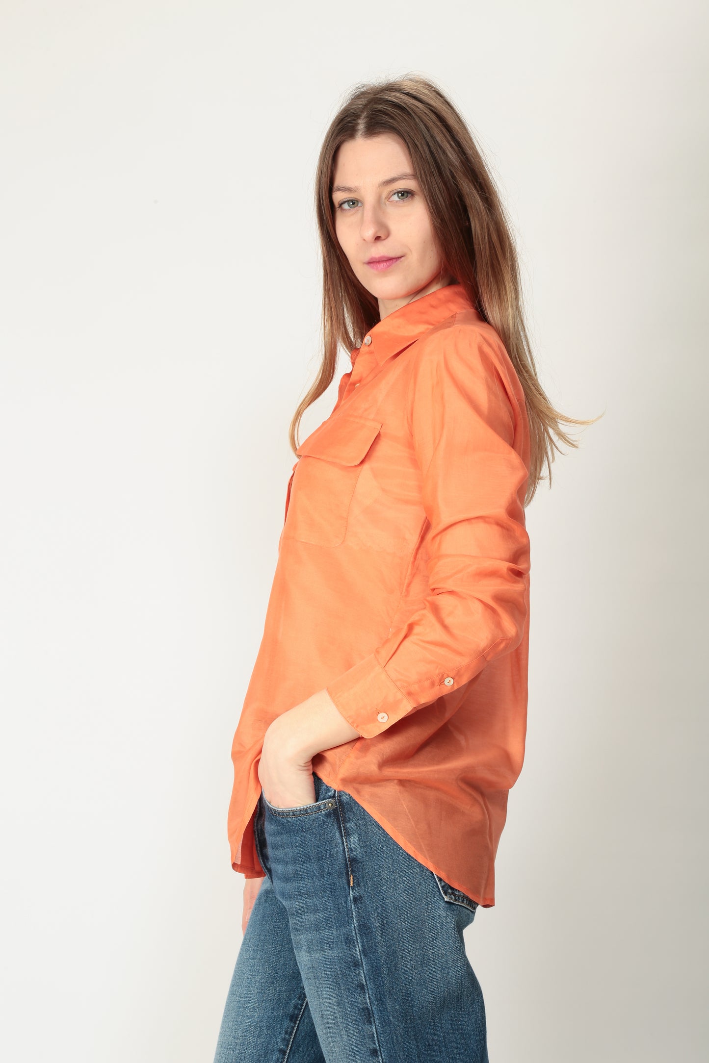 https://admin.shopify.com/store/gulieshop/products/15239507509597#:~:text=https%3A//www.gulieshop.it%20%E2%80%BA%20products%20%E2%80%BA%20camicetta%2Dsnob%2Dcamicia%2Din%2Dorganza%2Ddi%2Dseta%2D41210%2D780