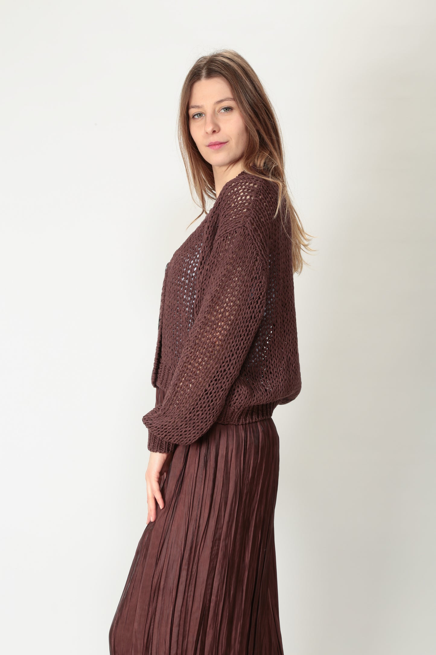https://admin.shopify.com/store/gulieshop/products/15154452267357#:~:text=https%3A//www.gulieshop.it%20%E2%80%BA%20products%20%E2%80%BA%20r%2Dcollina%2Dcardigan%2Din%2Dfilo%2Dcropped%2Db41010