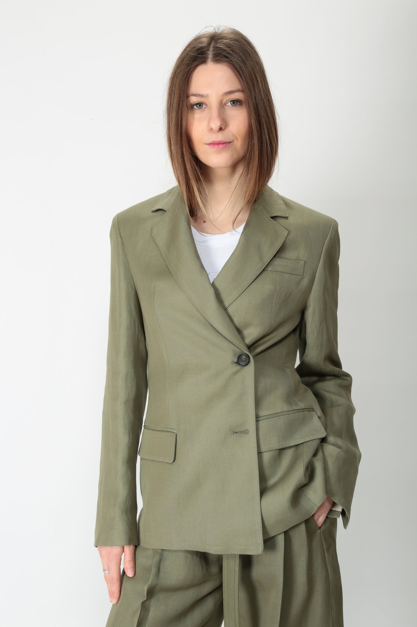 https://admin.shopify.com/store/gulieshop/products/15192688263517#:~:text=https%3A//www.gulieshop.it%20%E2%80%BA%20products%20%E2%80%BA%20tela%2Dgiacca%2Ddoppiopetto%2Din%2Dmisto%2Dlino%2Domega%2Dcrop