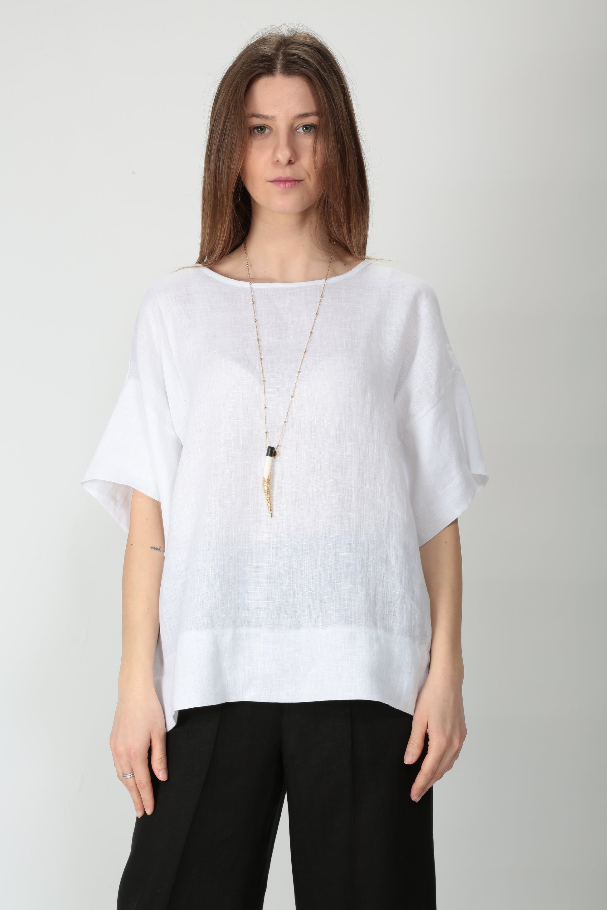 https://admin.shopify.com/store/gulieshop/products/15154426642781#:~:text=https%3A//www.gulieshop.it%20%E2%80%BA%20products%20%E2%80%BA%201978%2Dblusa%2Din%2Dlino%2Dhelena