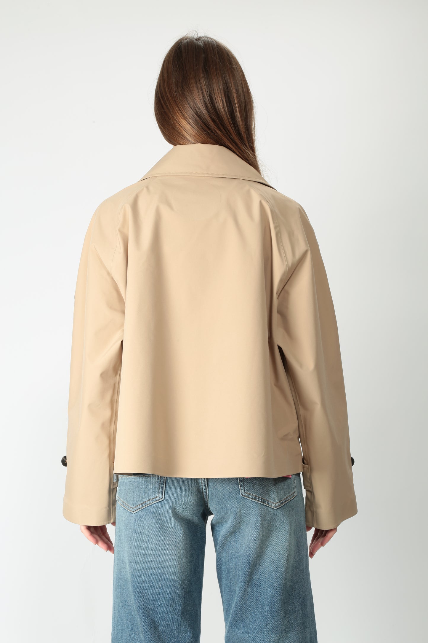 https://admin.shopify.com/store/gulieshop/products/15220317552989#:~:text=https%3A//www.gulieshop.it%20%E2%80%BA%20products%20%E2%80%BA%20save%2Dthe%2Dduck%2Dtrench%2Dcorto%2Dgreta%2Dd32142w%2Dgrin20