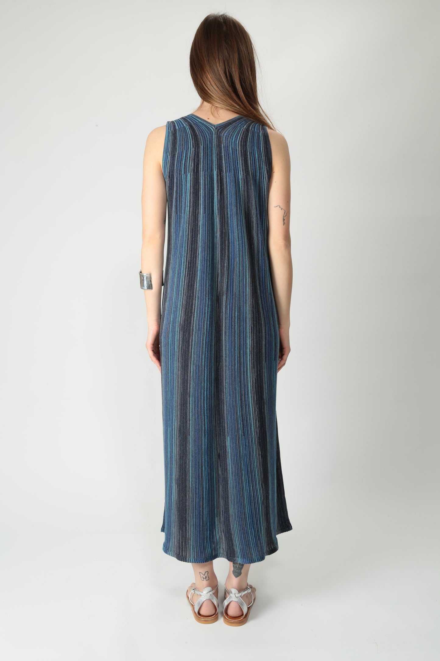 https://admin.shopify.com/store/gulieshop/products/15200687292765#:~:text=https%3A//www.gulieshop.it%20%E2%80%BA%20products%20%E2%80%BA%20kangra%2Dabito%2Dlungo%2Ds5a152512
