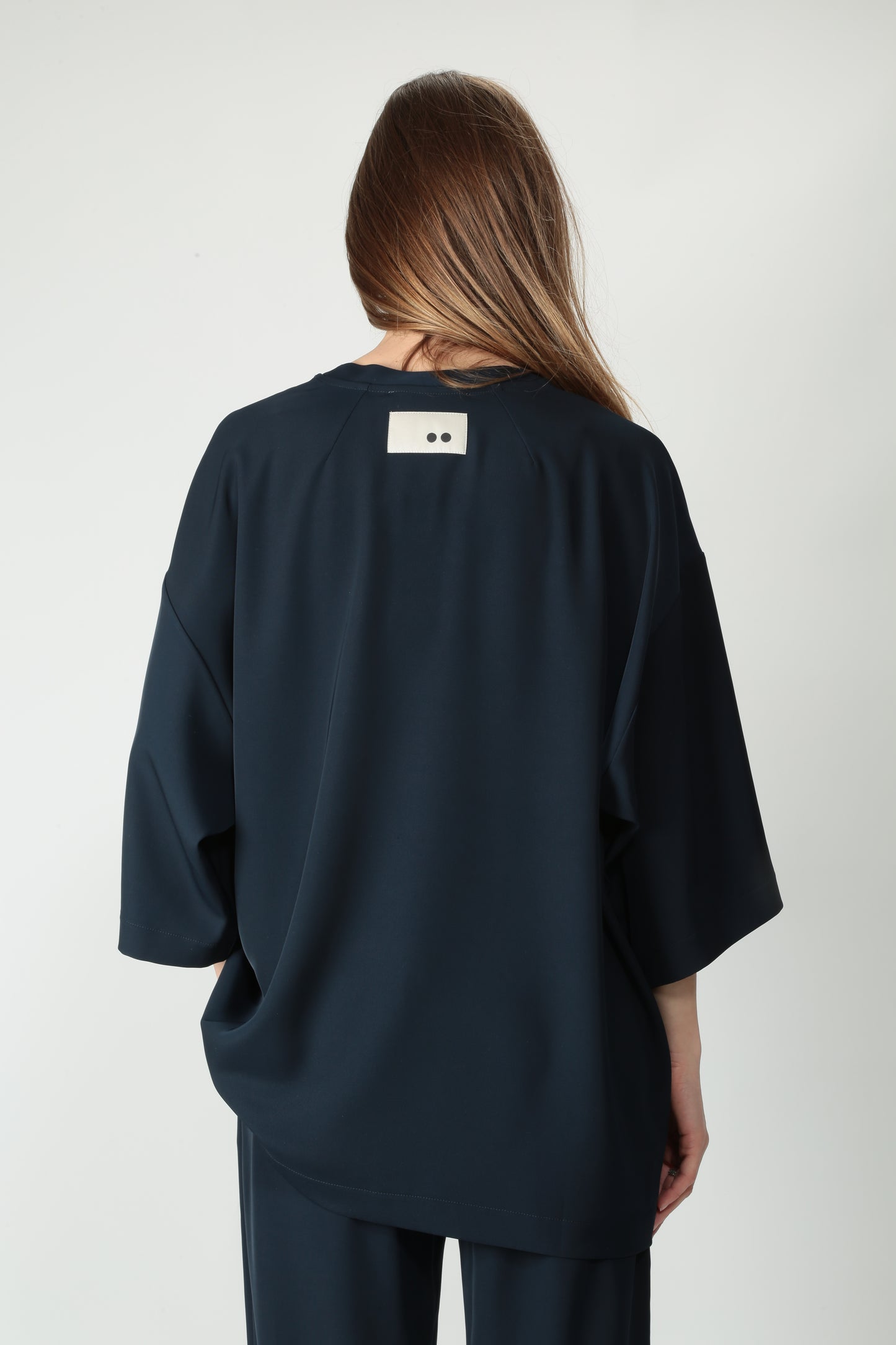 https://admin.shopify.com/store/gulieshop/products/15220318798173#:~:text=https%3A//www.gulieshop.it%20%E2%80%BA%20products%20%E2%80%BA%20the%2Dm%2Dt%2Dshirt%2Doversize%2Ddeana%2D1