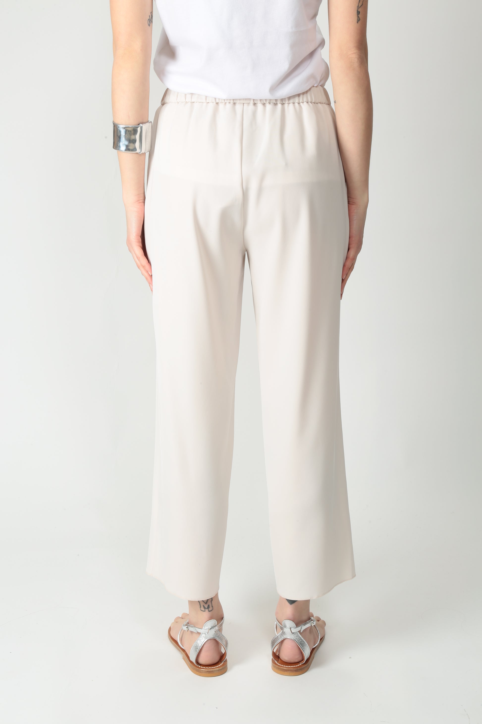 https://admin.shopify.com/store/gulieshop/products/15220318634333#:~:text=https%3A//www.gulieshop.it%20%E2%80%BA%20products%20%E2%80%BA%20the%2Dm%2Dpantalone%2Dcon%2Delastico%2Ddina%2Dv%2D1
