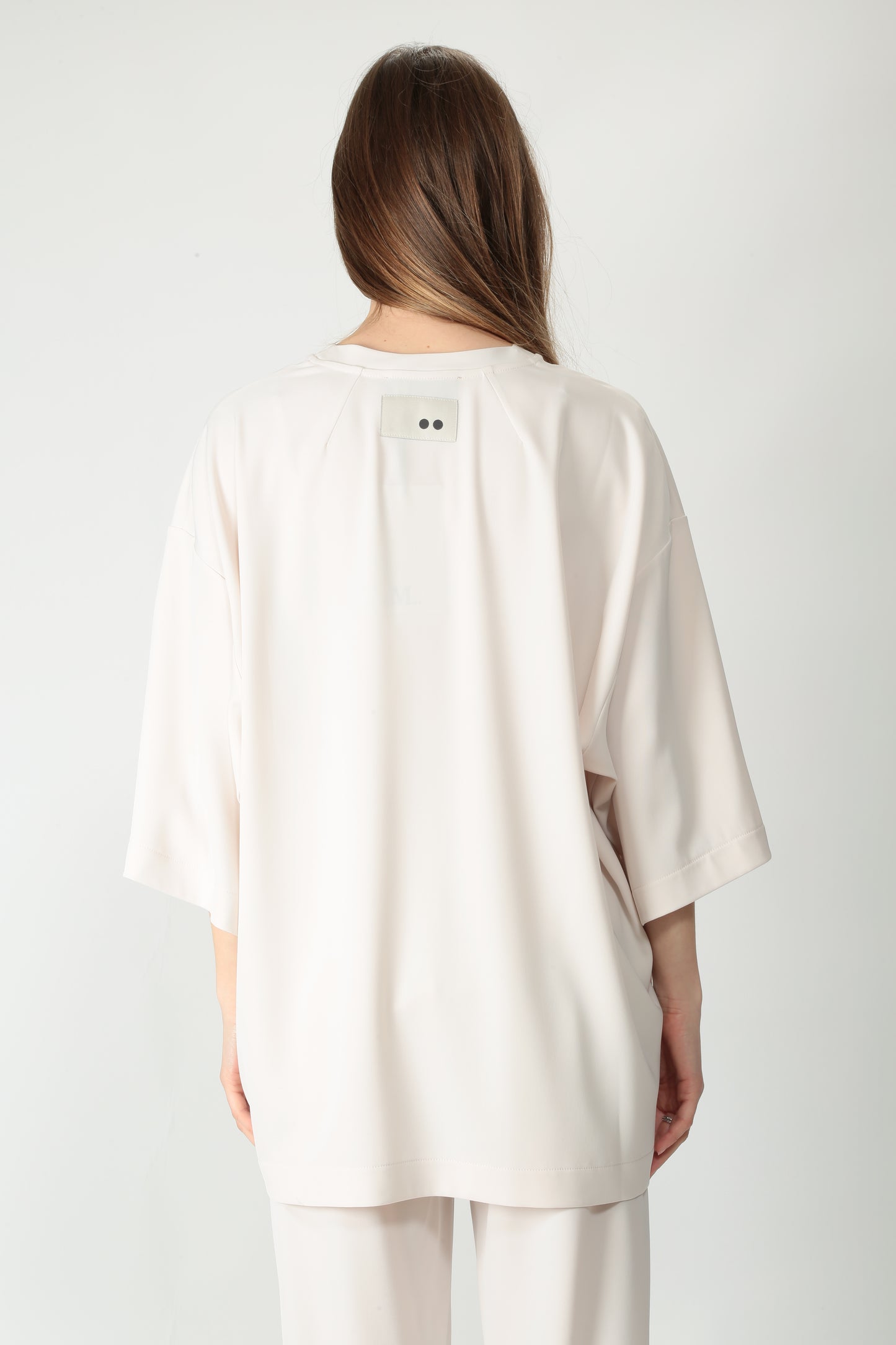 https://admin.shopify.com/store/gulieshop/products/15220318699869#:~:text=https%3A//www.gulieshop.it%20%E2%80%BA%20products%20%E2%80%BA%20the%2Dm%2Dt%2Dshirt%2Doversize%2Ddeana