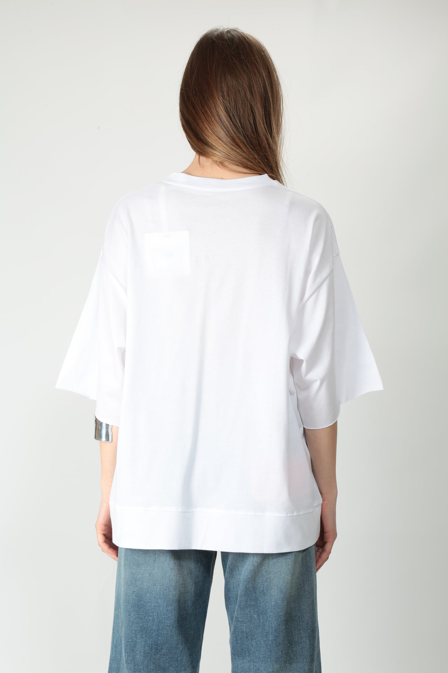 https://admin.shopify.com/store/gulieshop/products/15254083436893#:~:text=https%3A//www.gulieshop.it%20%E2%80%BA%20products%20%E2%80%BA%20jei%2Do%2Dt%2Dshirt%2Doversize%2Din%2Dcotone%2D4481