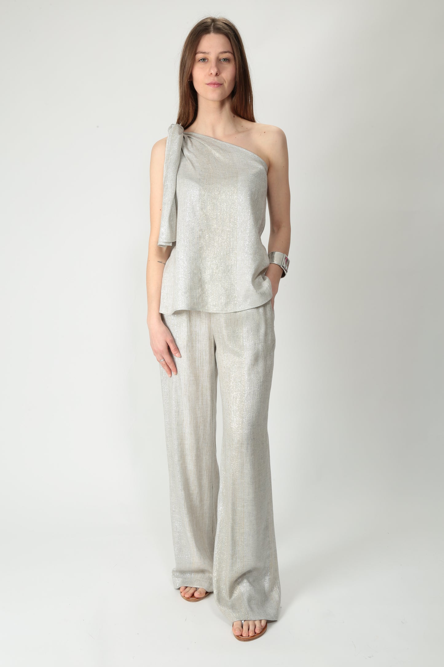 https://admin.shopify.com/store/gulieshop/products/15318339715421#:~:text=https%3A//www.gulieshop.it%20%E2%80%BA%20products%20%E2%80%BA%20diega%2Dpantalone%2Dlargo%2Dportorico%2D10135