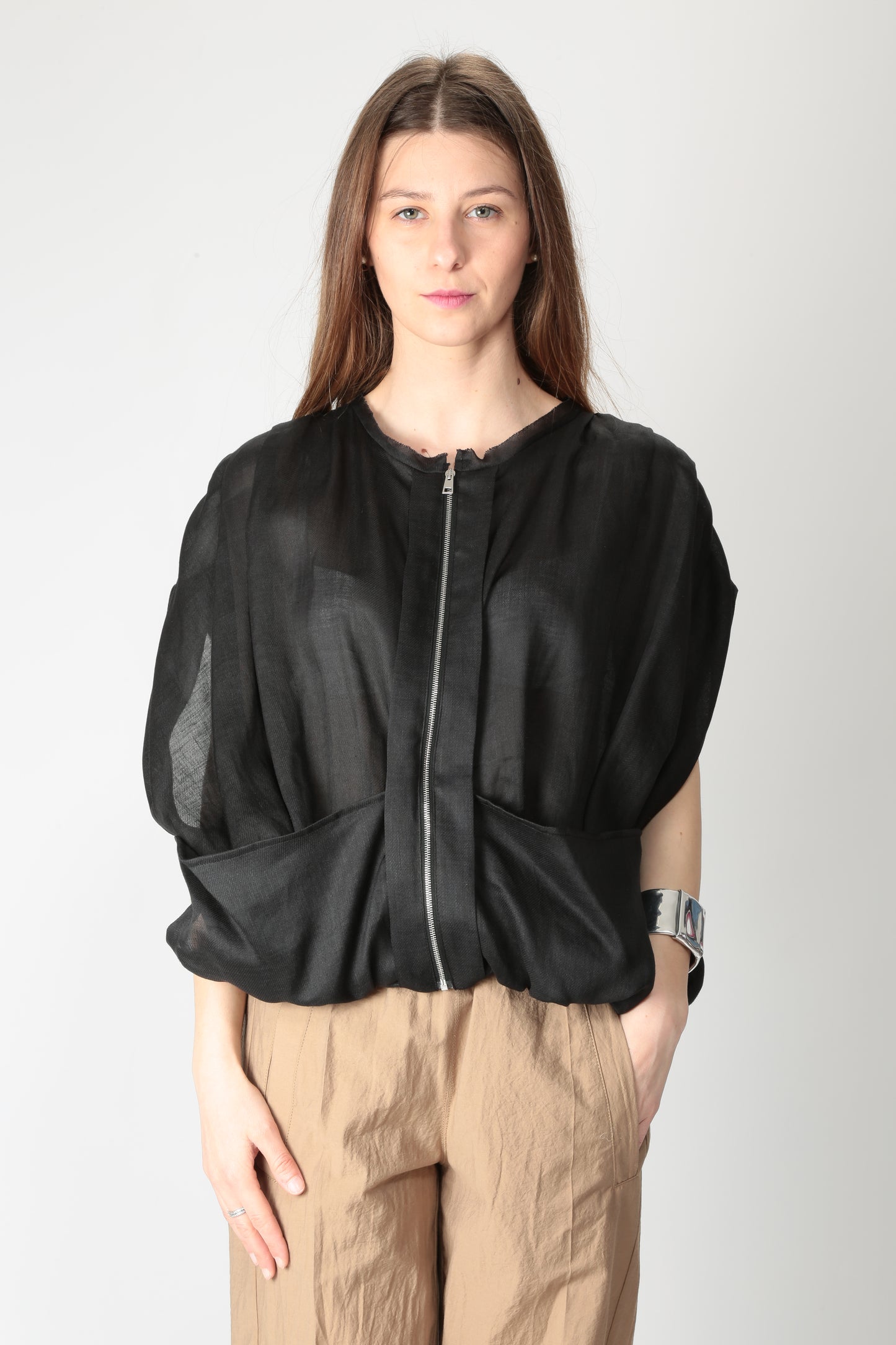 https://admin.shopify.com/store/gulieshop/products/15308812058973#:~:text=https%3A//www.gulieshop.it%20%E2%80%BA%20products%20%E2%80%BA%20tela%2Dgilet%2Din%2Dramie%2Dzimpa