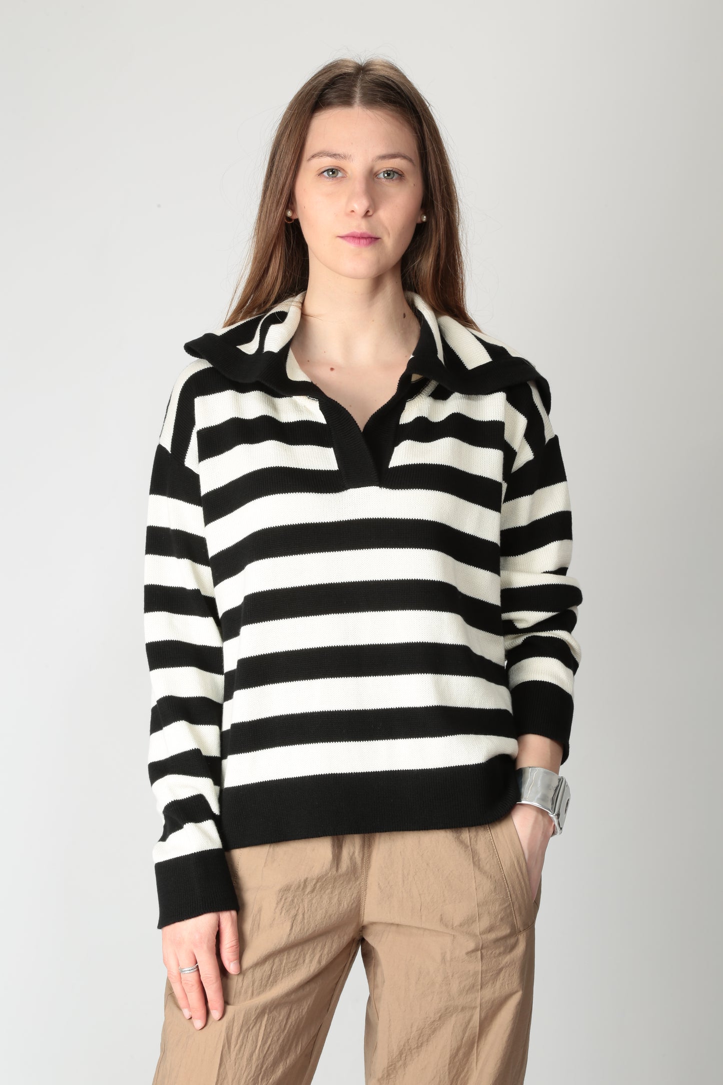https://admin.shopify.com/store/gulieshop/products/15250588959069#:~:text=https%3A//www.gulieshop.it%20%E2%80%BA%20products%20%E2%80%BA%20r%2Dcollina%2Dmaglia%2Da%2Dpolo%2Db12004