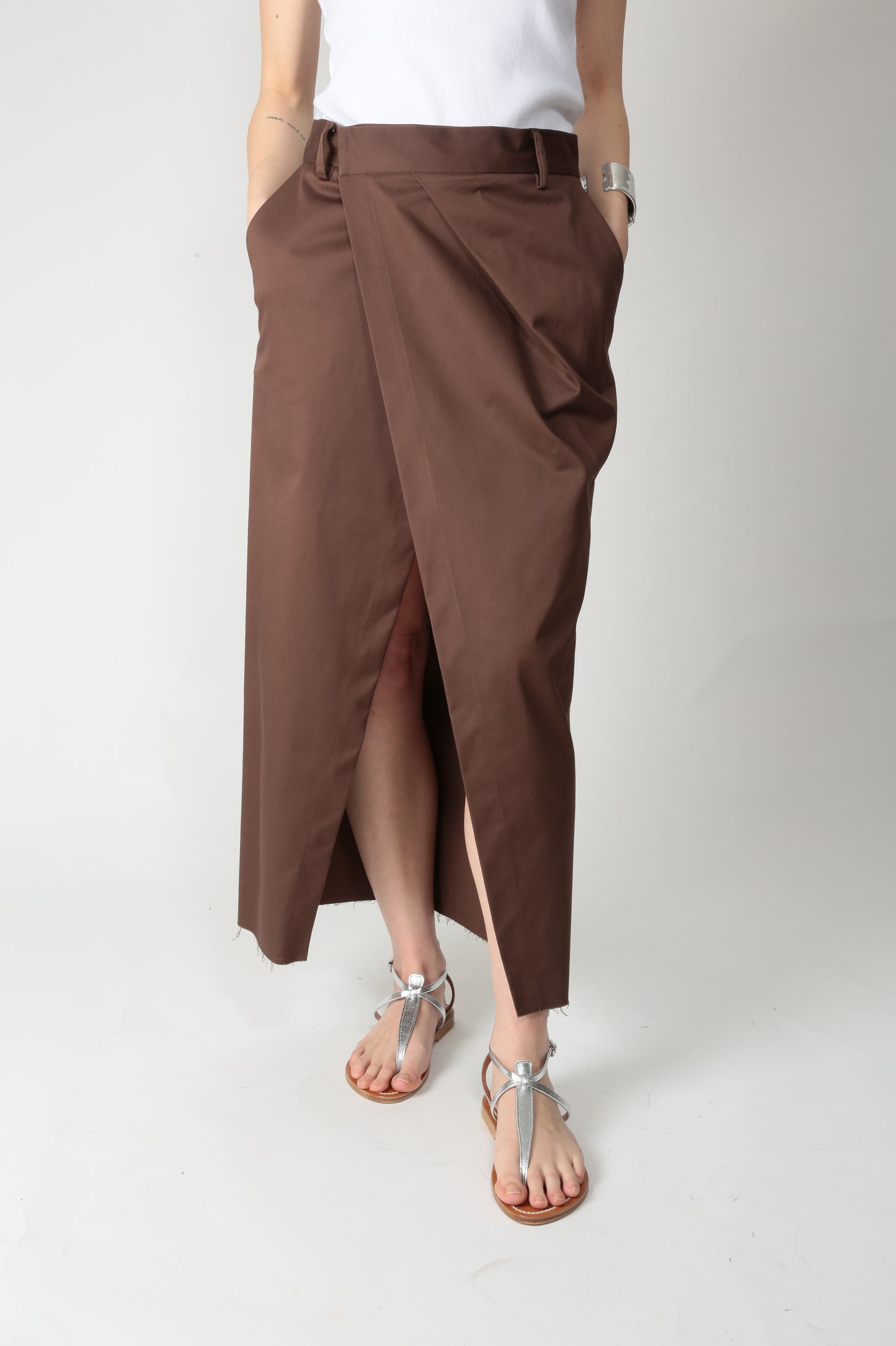 https://admin.shopify.com/store/gulieshop/products/15290025640285#:~:text=https%3A//www.gulieshop.it%20%E2%80%BA%20products%20%E2%80%BA%20the%2Dm%2Dgonna%2Dcon%2Dspacco%2Dcassis