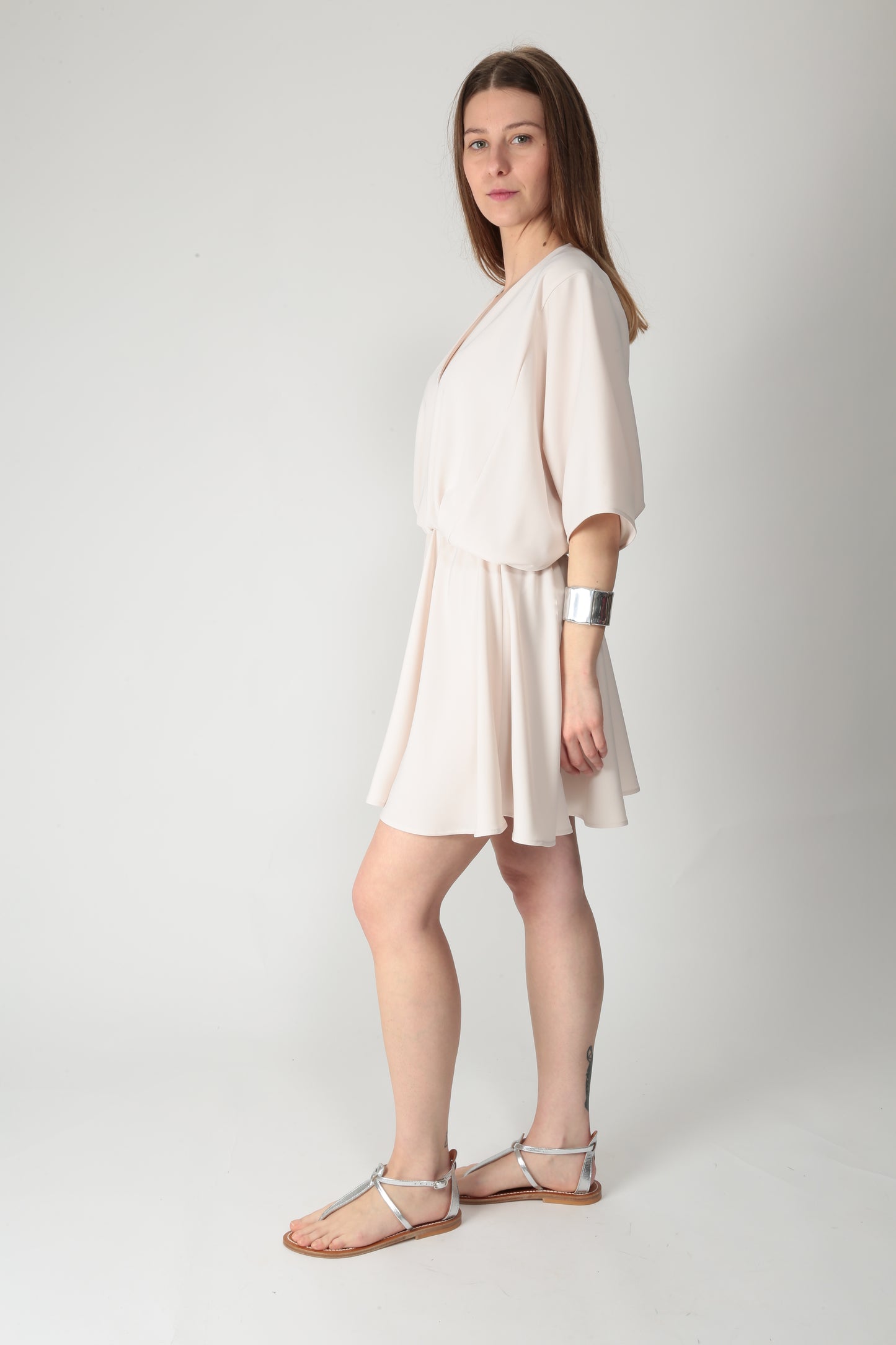 https://admin.shopify.com/store/gulieshop/products/15290025902429#:~:text=https%3A//www.gulieshop.it%20%E2%80%BA%20products%20%E2%80%BA%20the%2Dm%2Dabito%2Dcorto%2Ddavid