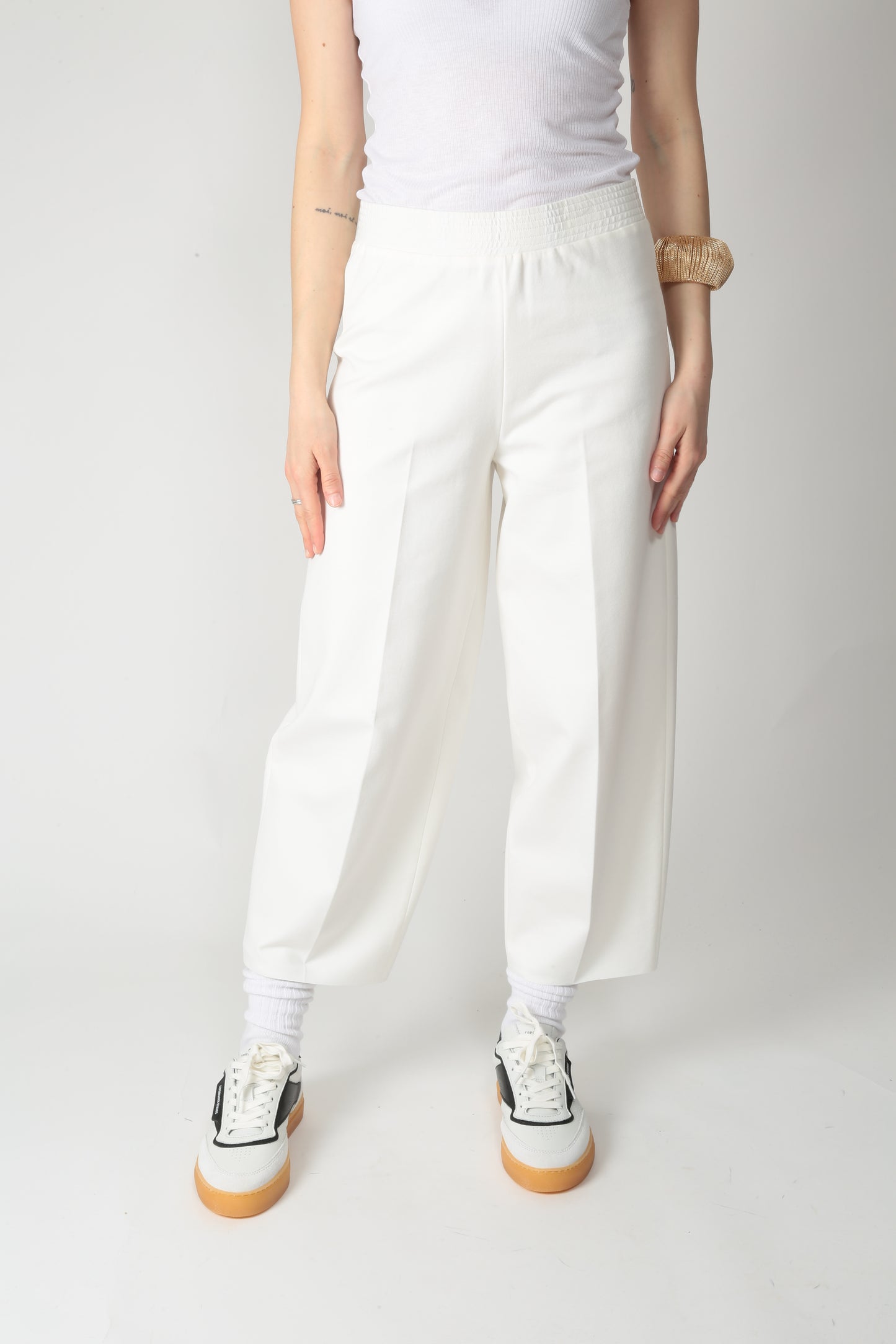 https://admin.shopify.com/store/gulieshop/products/15290034094429#:~:text=https%3A//www.gulieshop.it%20%E2%80%BA%20products%20%E2%80%BA%20l%2Dconti%2Dpantalone%2Din%2Dviscosa%2Dstretch%2Df5si80
