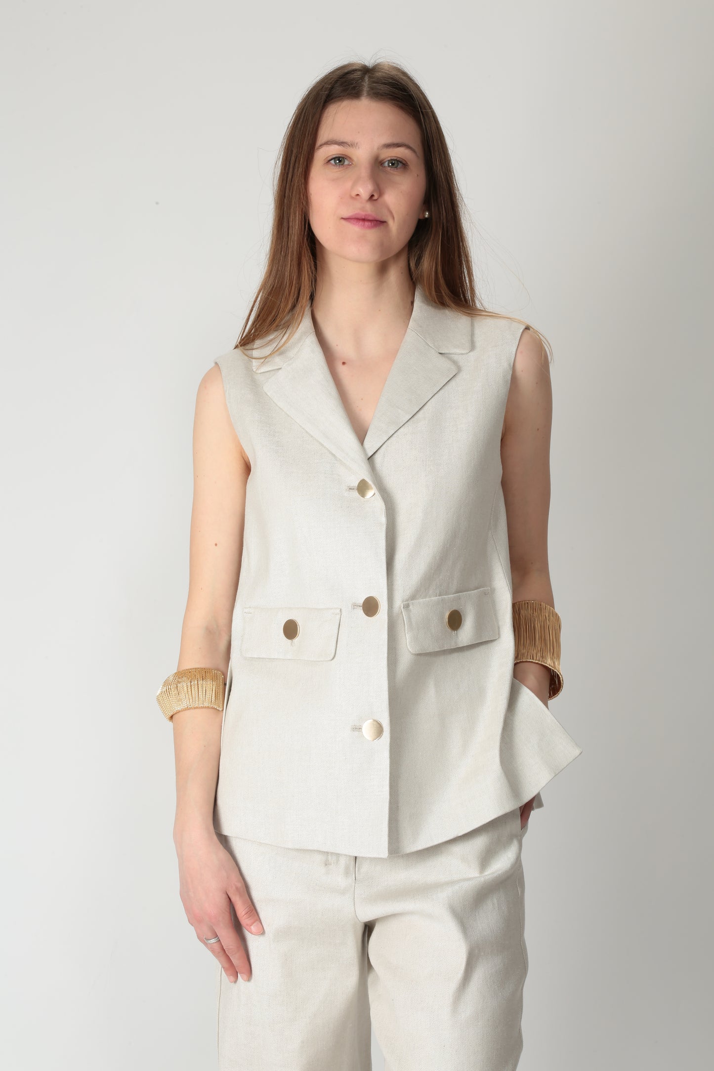 https://admin.shopify.com/store/gulieshop/products/15308849480029#:~:text=https%3A//www.gulieshop.it%20%E2%80%BA%20products%20%E2%80%BA%20s%2Dmaxmara%2Dgilet%2Din%2Dmisto%2Dlino%2Dcaroline