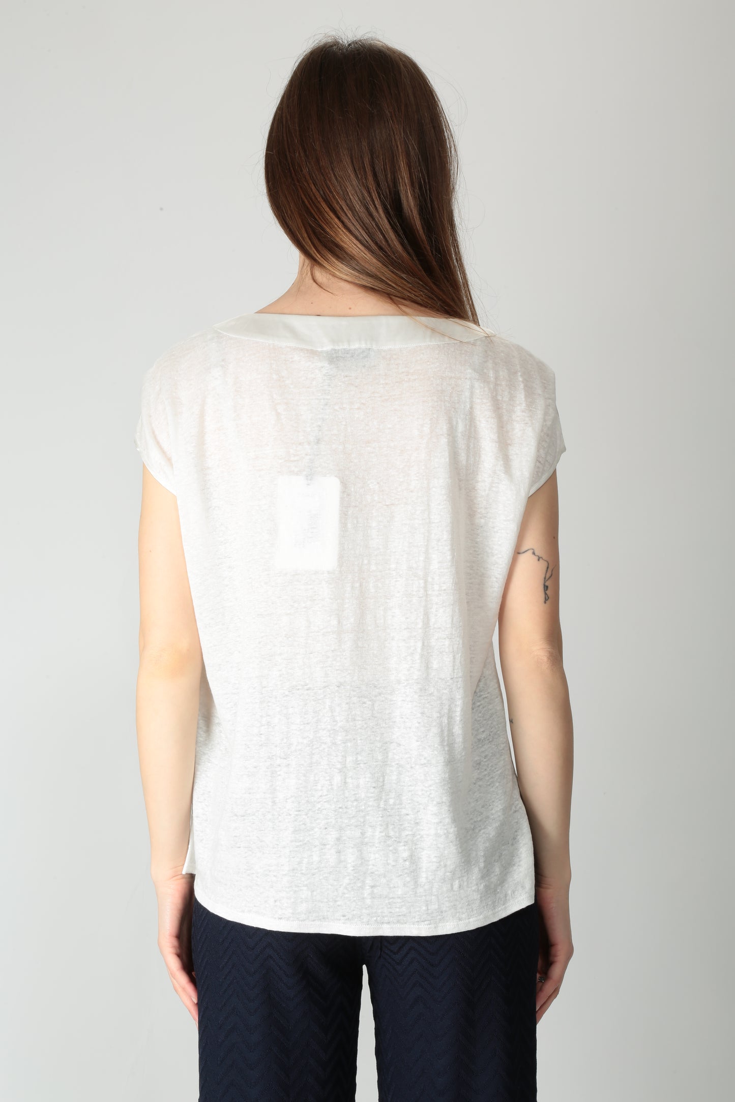 https://admin.shopify.com/store/gulieshop/products/15318316974429#:~:text=https%3A//www.gulieshop.it%20%E2%80%BA%20products%20%E2%80%BA%20maida%2Dmila%2Dmaglia%2Dcon%2Dricamo%2D251m1062