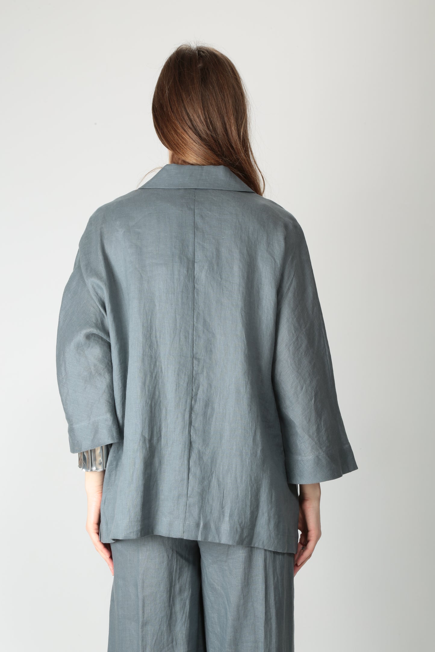 https://admin.shopify.com/store/gulieshop/products/15318341255517#:~:text=https%3A//www.gulieshop.it%20%E2%80%BA%20products%20%E2%80%BA%20maida%2Dmila%2Dcamicia%2Din%2Dlino%2D251m1303