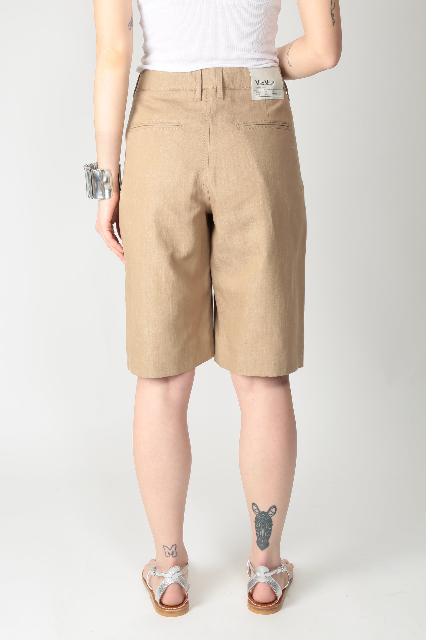 https://admin.shopify.com/store/gulieshop/products/15308849709405#:~:text=https%3A//www.gulieshop.it%20%E2%80%BA%20products%20%E2%80%BA%20s%2Dmaxmara%2Dbermuda%2Din%2Dcotone%2De%2Dlino%2Deric