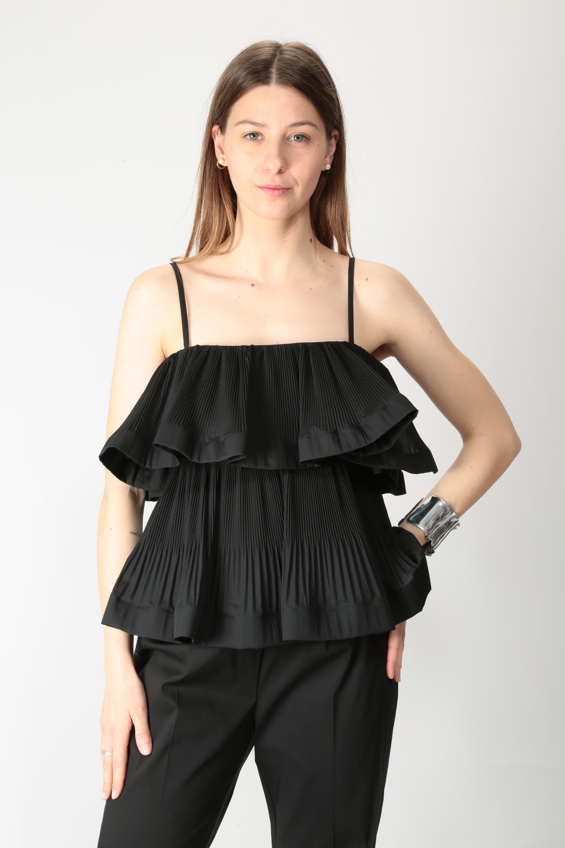 https://admin.shopify.com/store/gulieshop/products/15318316286301#:~:text=https%3A//www.gulieshop.it%20%E2%80%BA%20products%20%E2%80%BA%20meimeij%2Dtop%2Dplisse%2Dm5el05