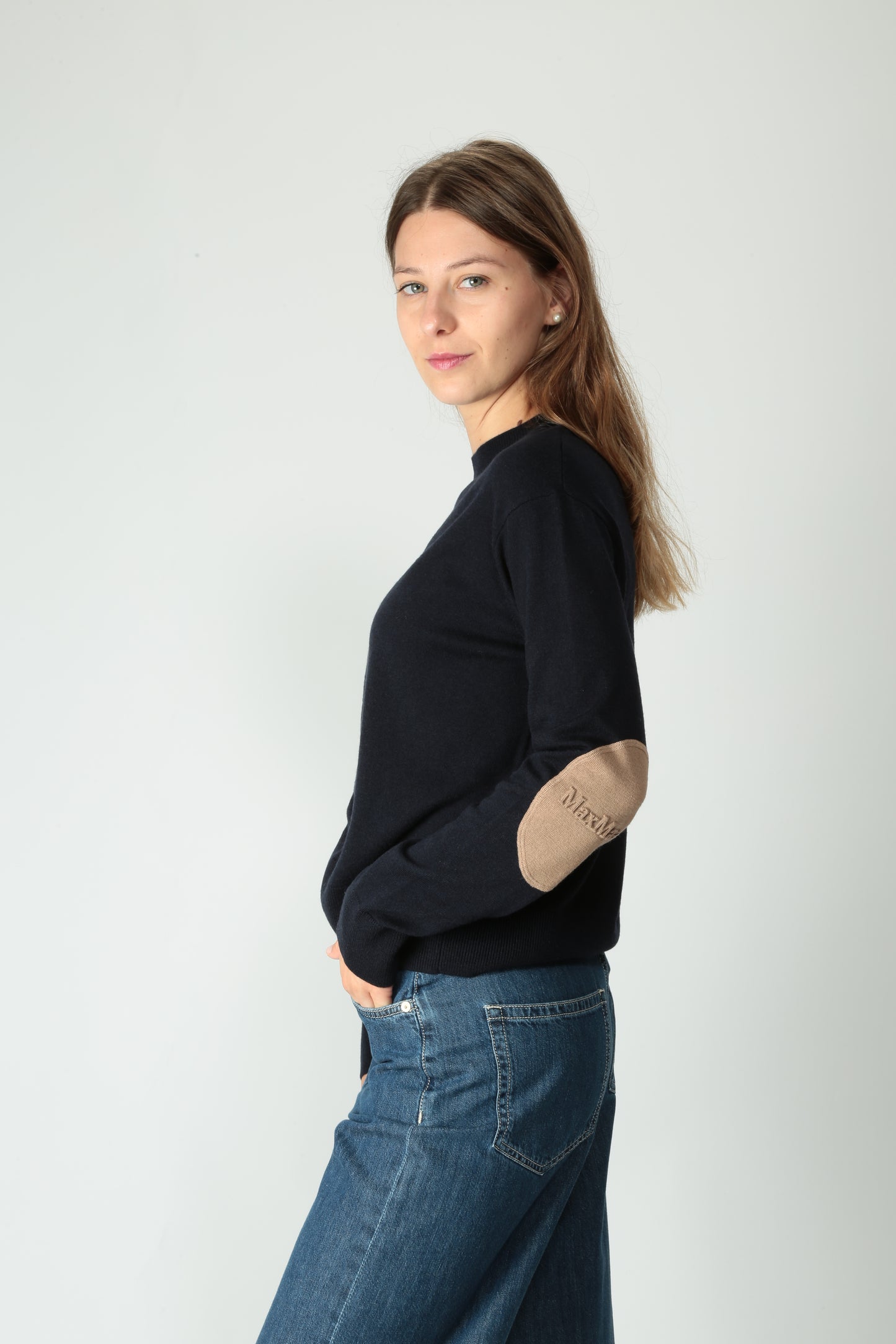 https://admin.shopify.com/store/gulieshop/products/15526145884509#:~:text=https%3A//www.gulieshop.it%20%E2%80%BA%20products%20%E2%80%BA%20s%2Dmaxmara%2Dmaglia%2Din%2Dpura%2Dlana%2Deco%2D2