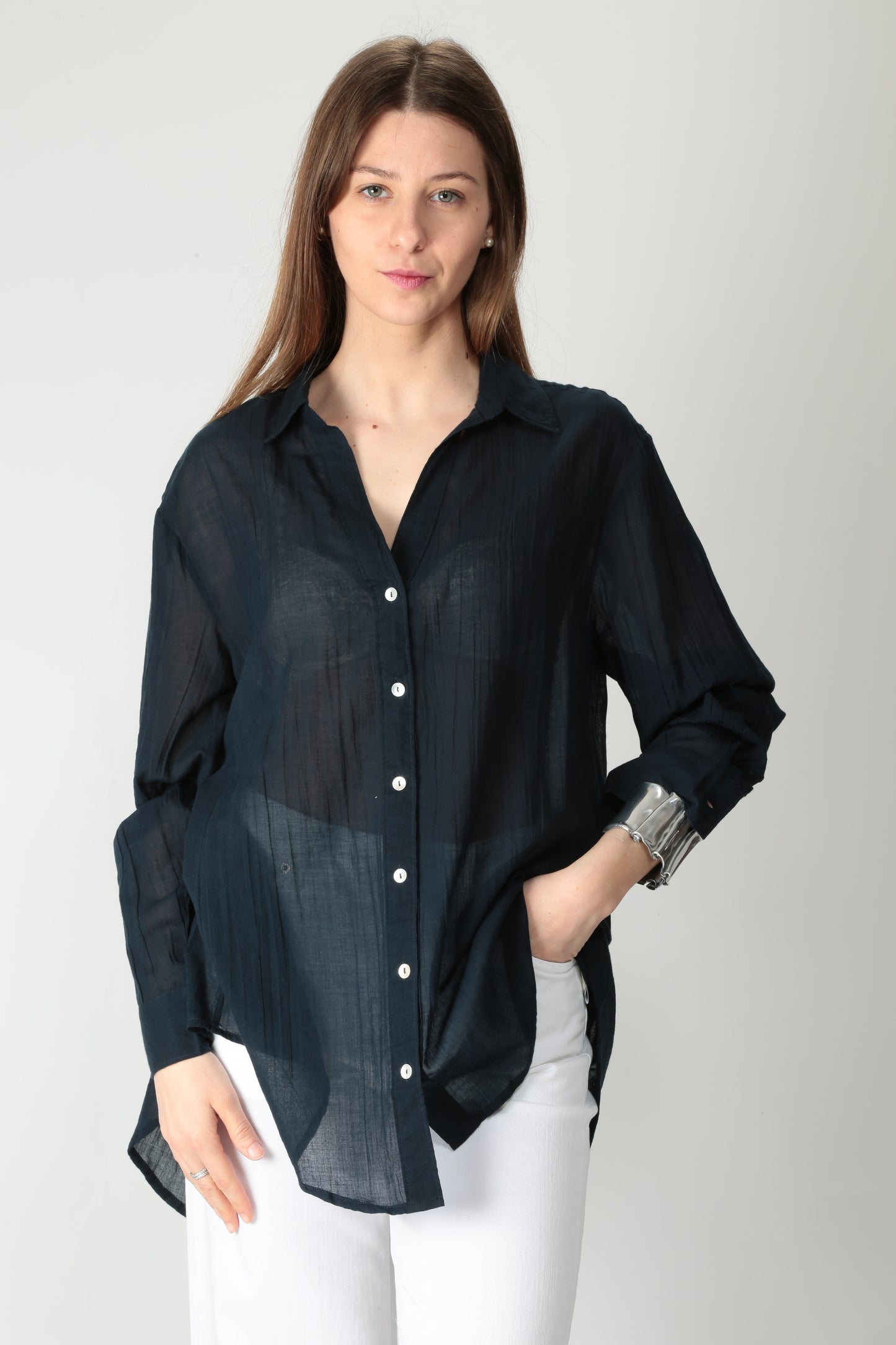 https://admin.shopify.com/store/gulieshop/products/15318343319901#:~:text=https%3A//www.gulieshop.it%20%E2%80%BA%20products%20%E2%80%BA%20diega%2Dcamicia%2Dlunga%2Din%2Dmussola%2Ddi%2Dcotone%2Dcentia%2D10322