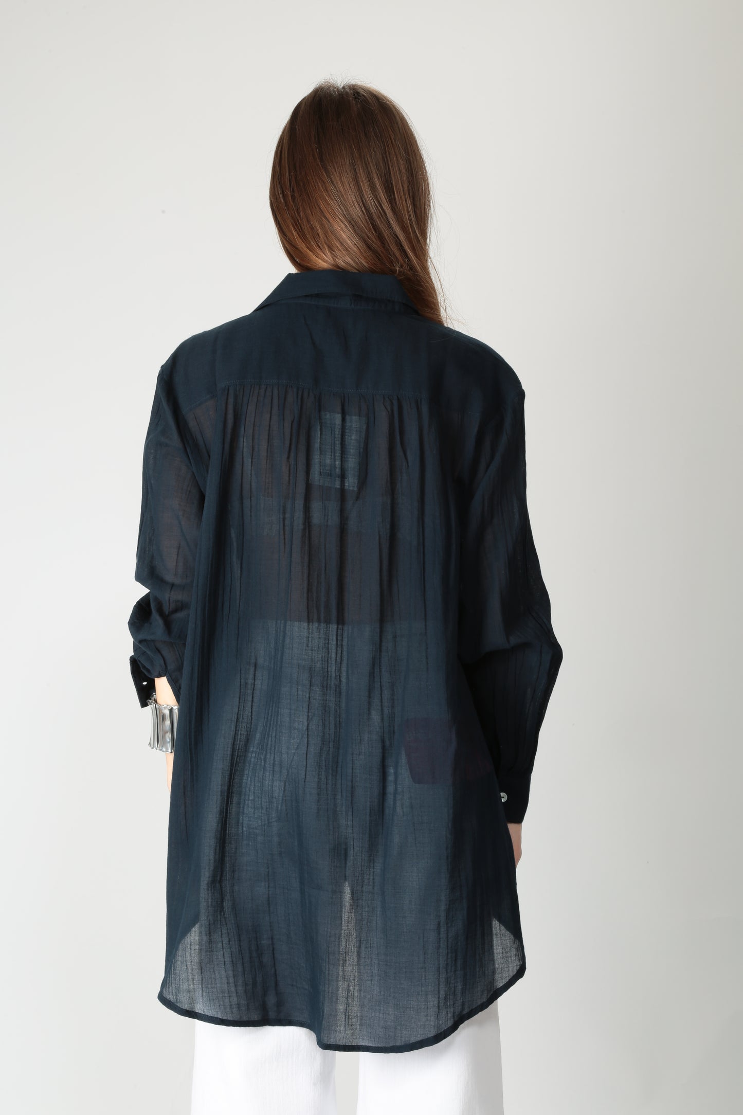 https://admin.shopify.com/store/gulieshop/products/15318343319901#:~:text=https%3A//www.gulieshop.it%20%E2%80%BA%20products%20%E2%80%BA%20diega%2Dcamicia%2Dlunga%2Din%2Dmussola%2Ddi%2Dcotone%2Dcentia%2D10322