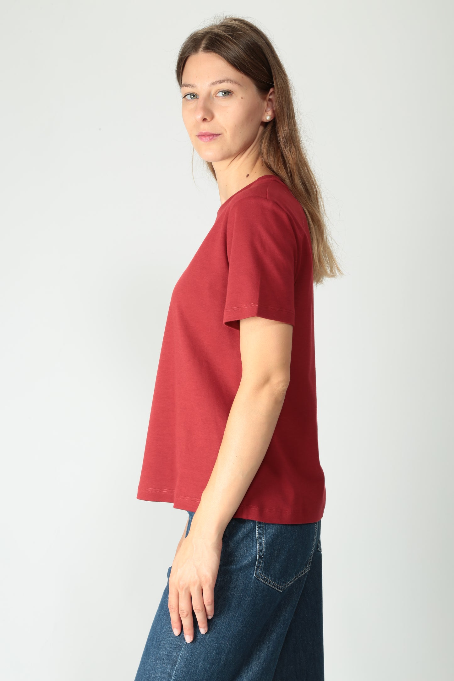 https://admin.shopify.com/store/gulieshop/products/15526145524061#:~:text=https%3A//www.gulieshop.it%20%E2%80%BA%20products%20%E2%80%BA%20s%2Dmaxmara%2Dt%2Dshirt%2Din%2Dcotone%2Dgemma%2D1