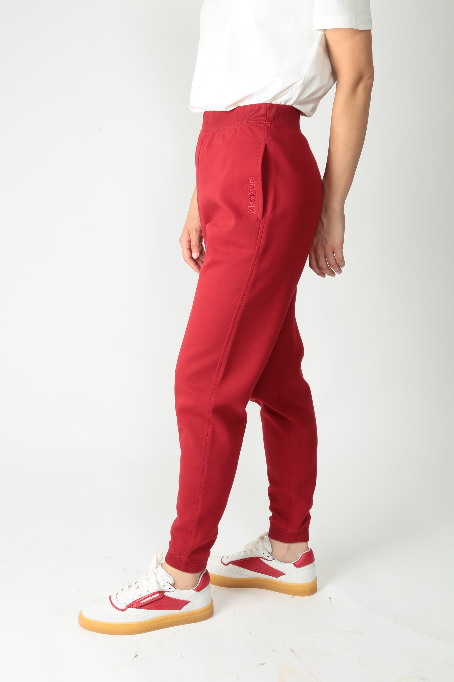 https://admin.shopify.com/store/gulieshop/products/15526145753437#:~:text=https%3A//www.gulieshop.it%20%E2%80%BA%20products%20%E2%80%BA%20s%2Dmaxmara%2Dpantalone%2Djogger%2Dviolino