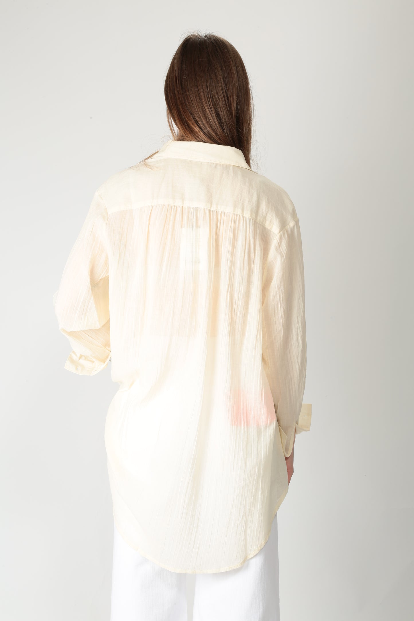 https://admin.shopify.com/store/gulieshop/products/15318343221597#:~:text=https%3A//www.gulieshop.it%20%E2%80%BA%20products%20%E2%80%BA%20diega%2Dcamicia%2Dlunga%2Din%2Dmussola%2Ddi%2Dcotone%2Dcentia%2D10321