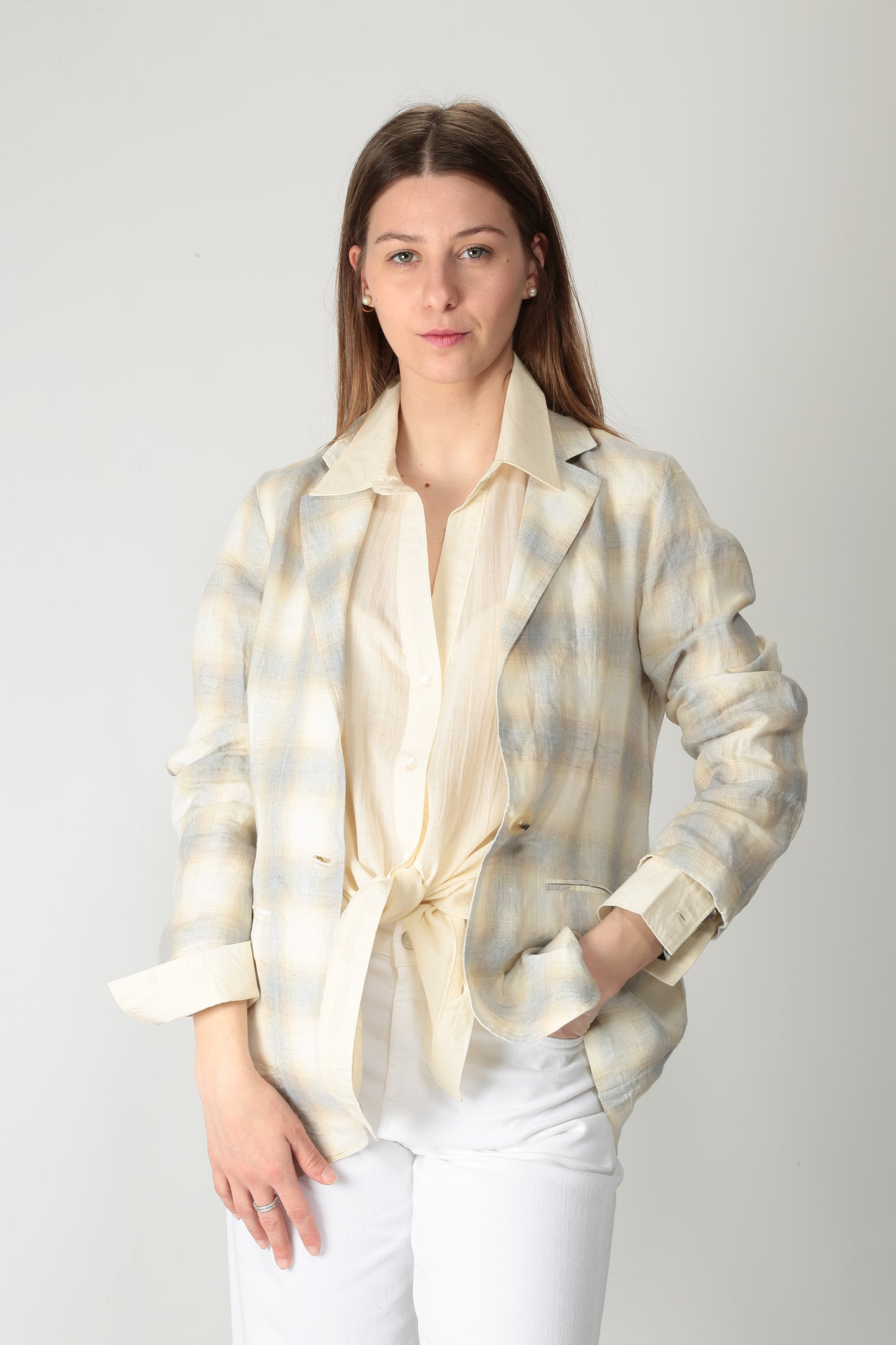 https://admin.shopify.com/store/gulieshop/products/15318342402397#:~:text=https%3A//www.gulieshop.it%20%E2%80%BA%20products%20%E2%80%BA%20diega%2Dgiacca%2Din%2Dlino%2Dvikelo%2D10027%2Dveste