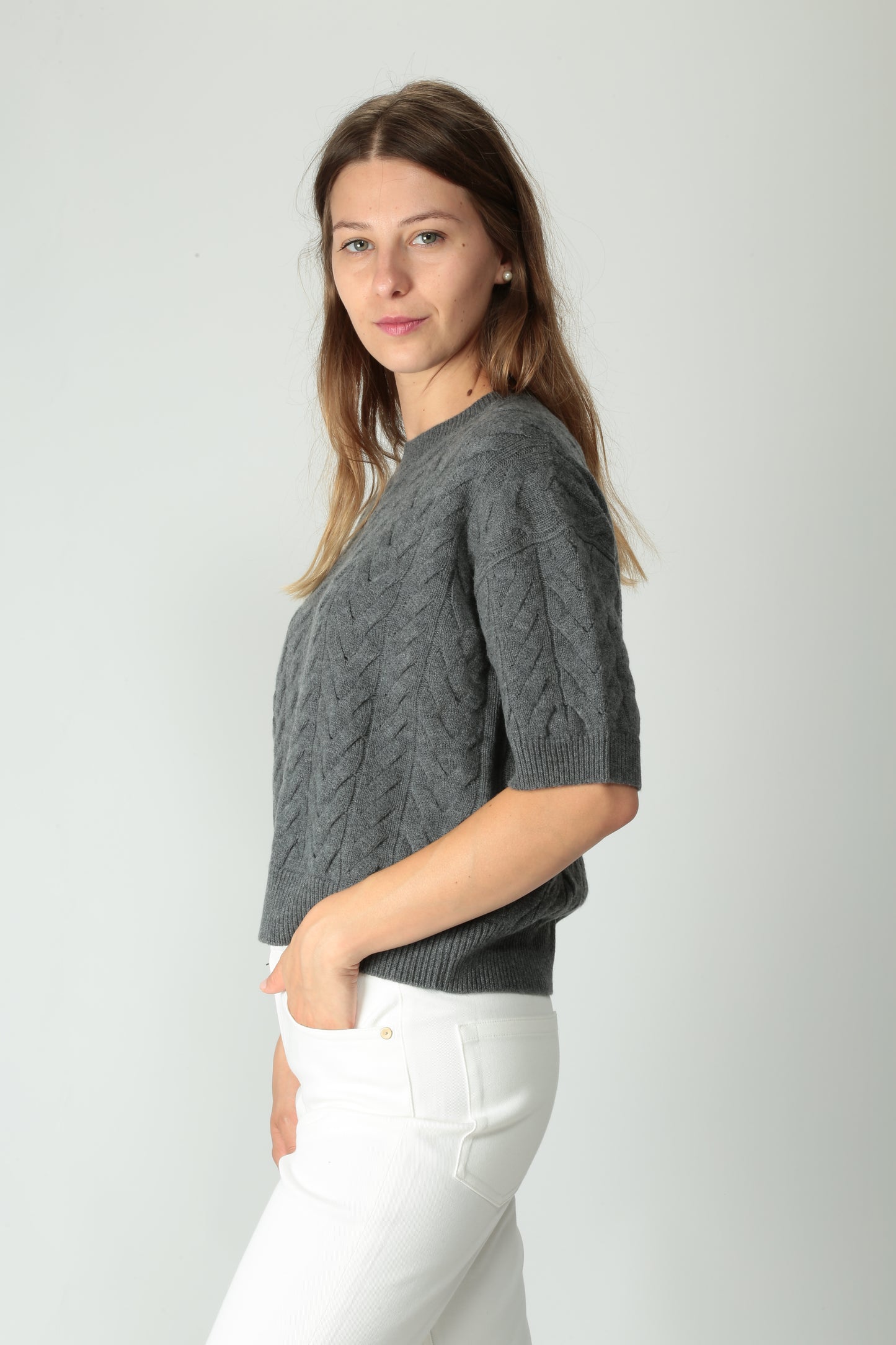 https://admin.shopify.com/store/gulieshop/products/15526145950045#:~:text=https%3A//www.gulieshop.it%20%E2%80%BA%20products%20%E2%80%BA%20s%2Dmaxmara%2Dmaglia%2Da%2Dtrecce%2Ddominus