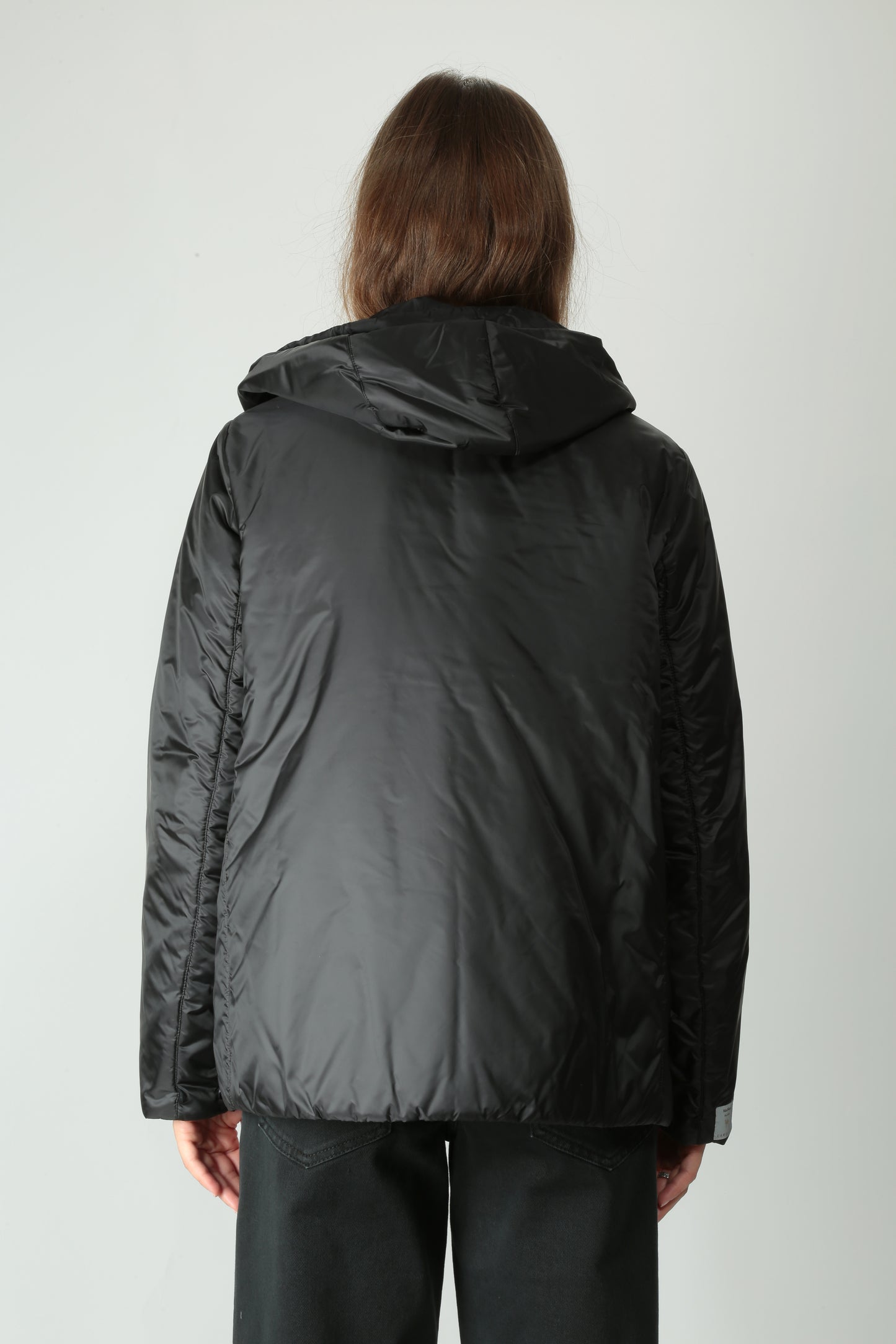 https://admin.shopify.com/store/gulieshop/products/15577928270173#:~:text=https%3A//www.gulieshop.it%20%E2%80%BA%20products%20%E2%80%BA%20maxmara%2Dthe%2Dcube%2Dgiacca%2Dimpermabile%2Dgreenh