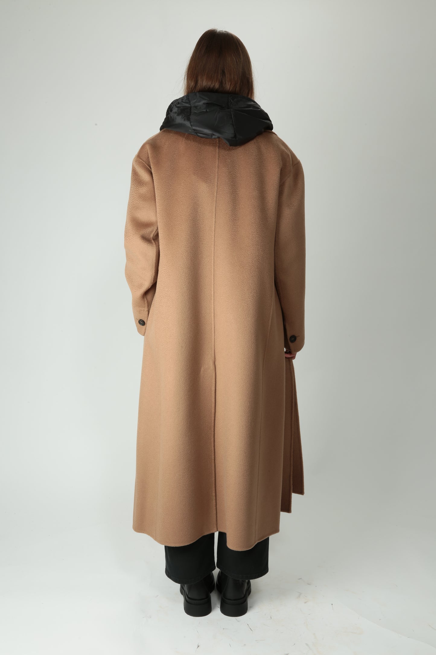 https://admin.shopify.com/store/gulieshop/products/15526146015581#:~:text=https%3A//www.gulieshop.it%20%E2%80%BA%20products%20%E2%80%BA%20s%2Dmaxmara%2Dcappotto%2Din%2Dlana%2De%2Dcachemire%2Ddoppiopetto%2Ddalila