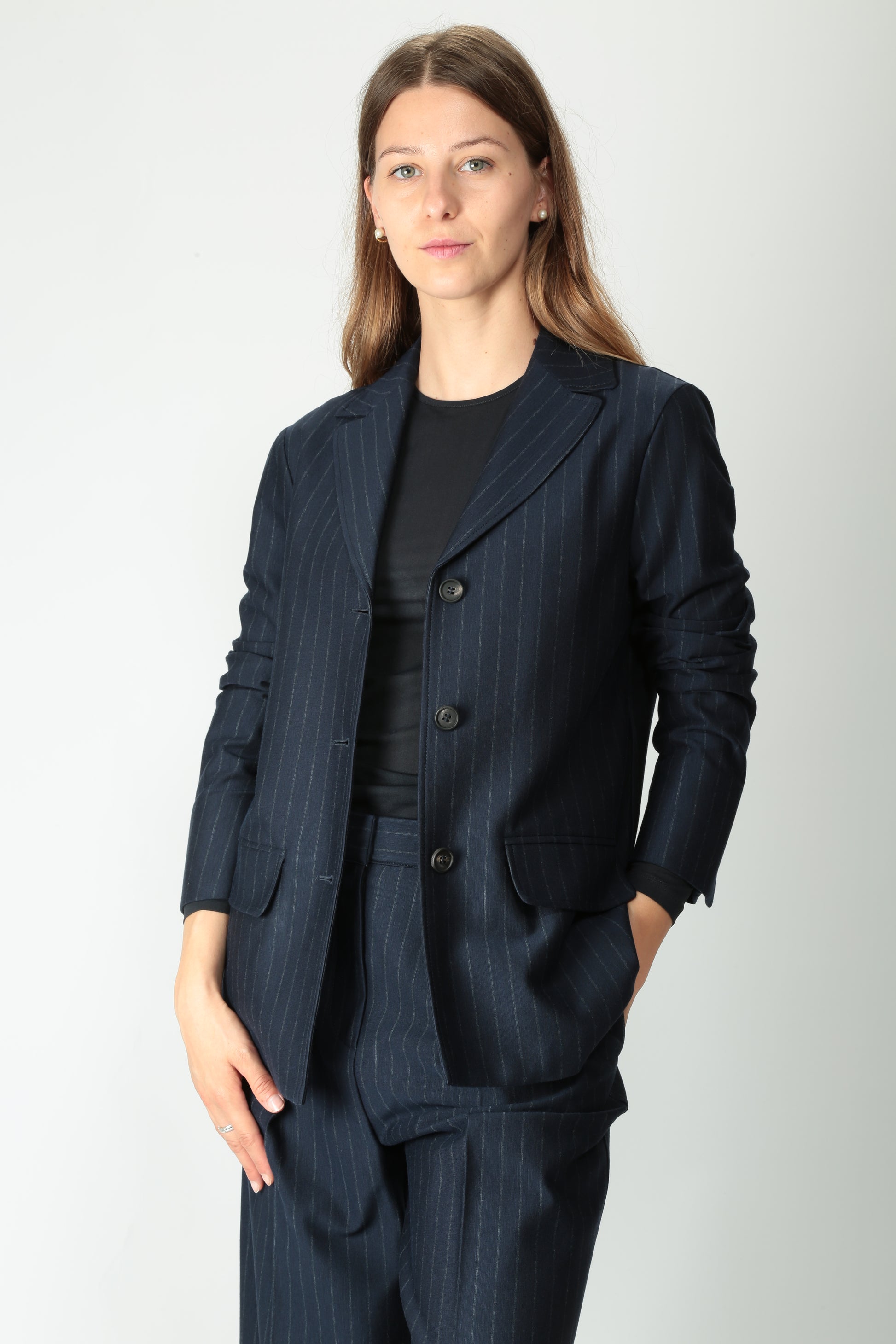https://admin.shopify.com/store/gulieshop/products/15526133432669#:~:text=https%3A//www.gulieshop.it%20%E2%80%BA%20products%20%E2%80%BA%20maxmara%2Dmm%2Dgiacca%2Din%2Dmisto%2Dviscosa%2Dtodi