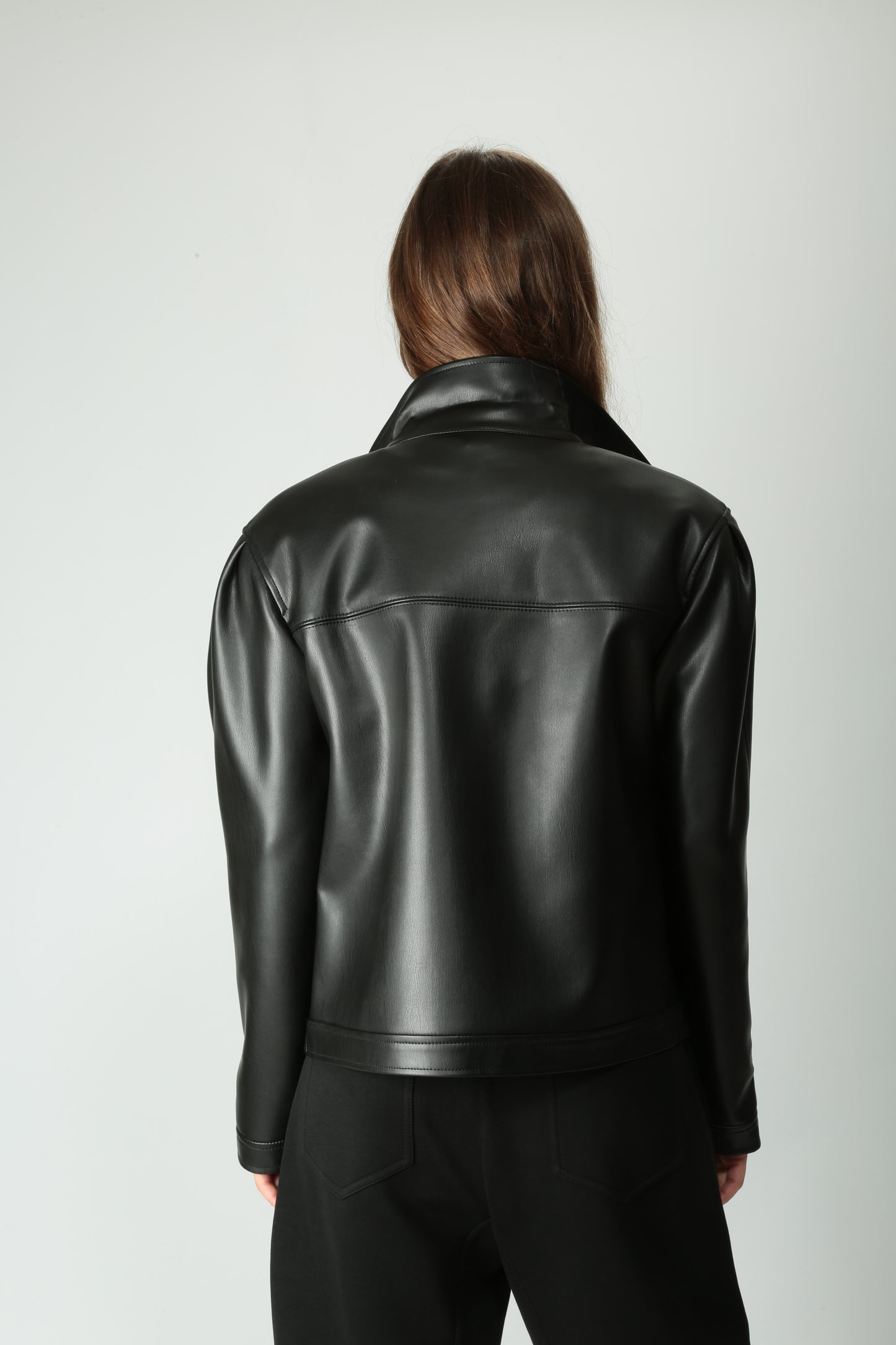 https://admin.shopify.com/store/gulieshop/products/15526134415709#:~:text=https%3A//www.gulieshop.it%20%E2%80%BA%20products%20%E2%80%BA%20maxmara%2Dmm%2Dchiodo%2Deffetto%2Dnappa%2Dbautta