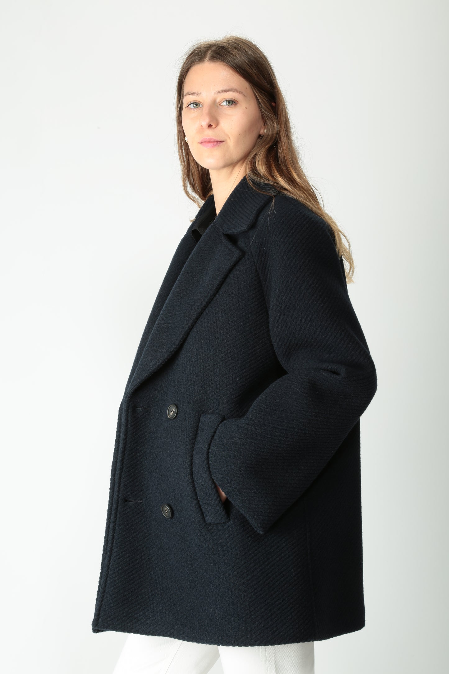 https://admin.shopify.com/store/gulieshop/products/15526134153565#:~:text=https%3A//www.gulieshop.it%20%E2%80%BA%20products%20%E2%80%BA%20maxmara%2Dmm%2Dcappotto%2Dcorto%2Dobliqua