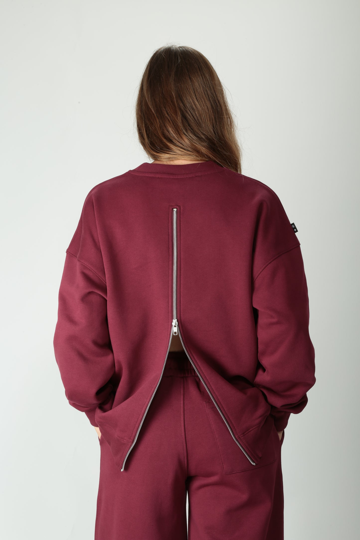 https://admin.shopify.com/store/gulieshop/products/15505929535837#:~:text=https%3A//www.gulieshop.it%20%E2%80%BA%20products%20%E2%80%BA%20department%2D5%2Dfelpa%2Dcon%2Dzip%2Ddietro%2Dvirginex%2Ddf51551d2ff0024000p07