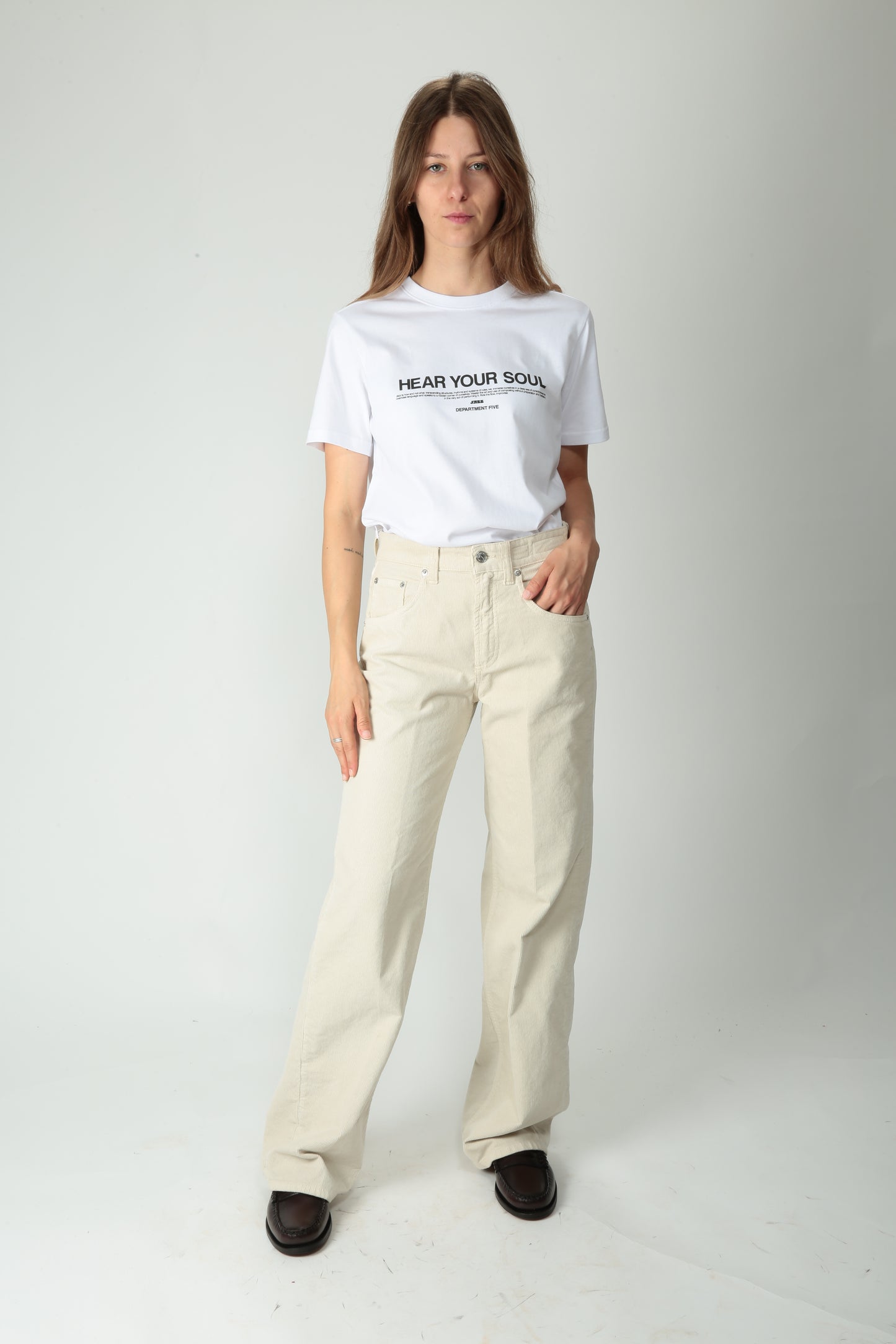 https://admin.shopify.com/store/gulieshop/products/15505929437533#:~:text=https%3A//www.gulieshop.it%20%E2%80%BA%20products%20%E2%80%BA%20department%2D5%2Dpantaloni%2Din%2Dvelluto%2Dpop%2Ddp55251d1ts0023002